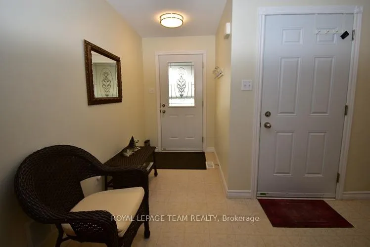 Photo 2 of 5516 Meadowbrook Drive, South Dundas, Iroquois — HOMEH
