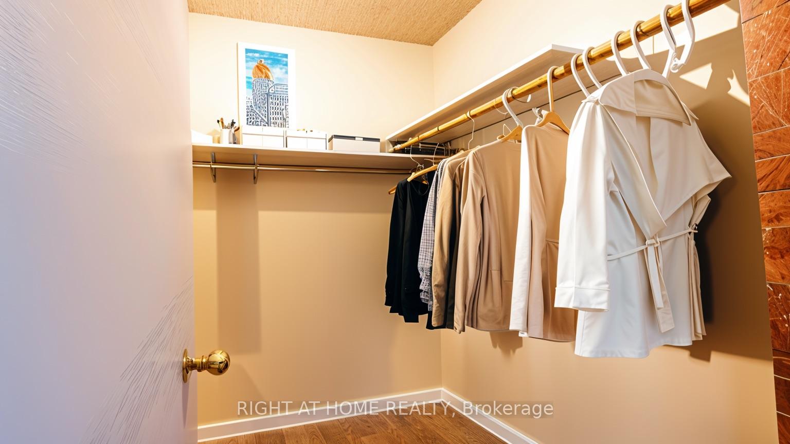 Photo 12 of 23 First Avenue, Toronto, South Riverdale — HOMEH