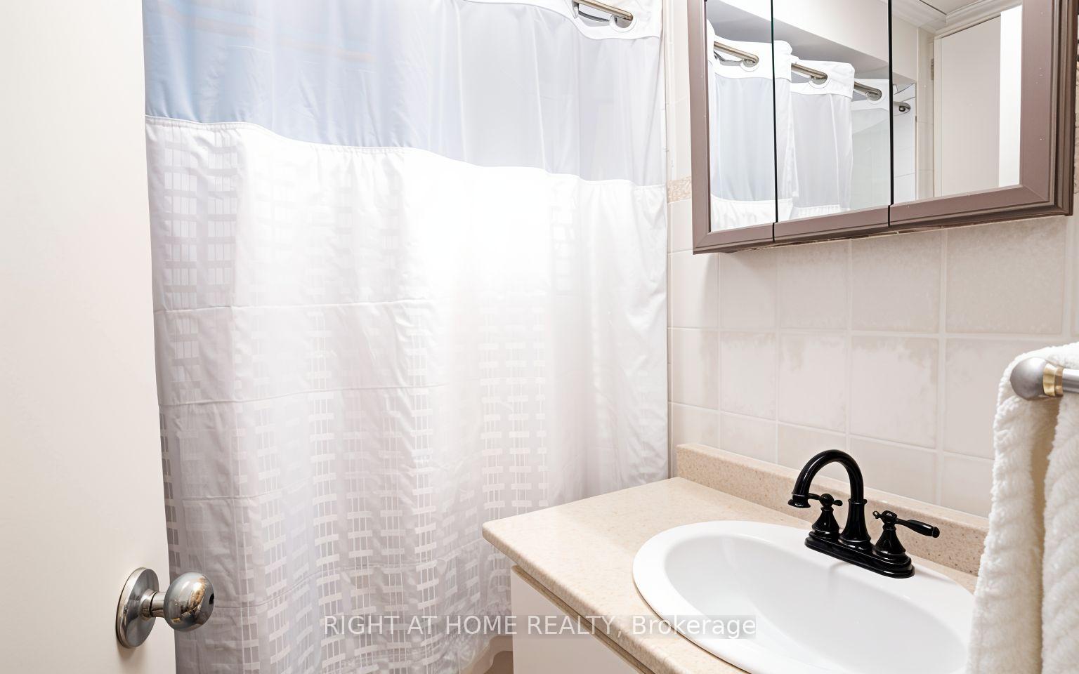 Photo 13 of 23 First Avenue, Toronto, South Riverdale — HOMEH