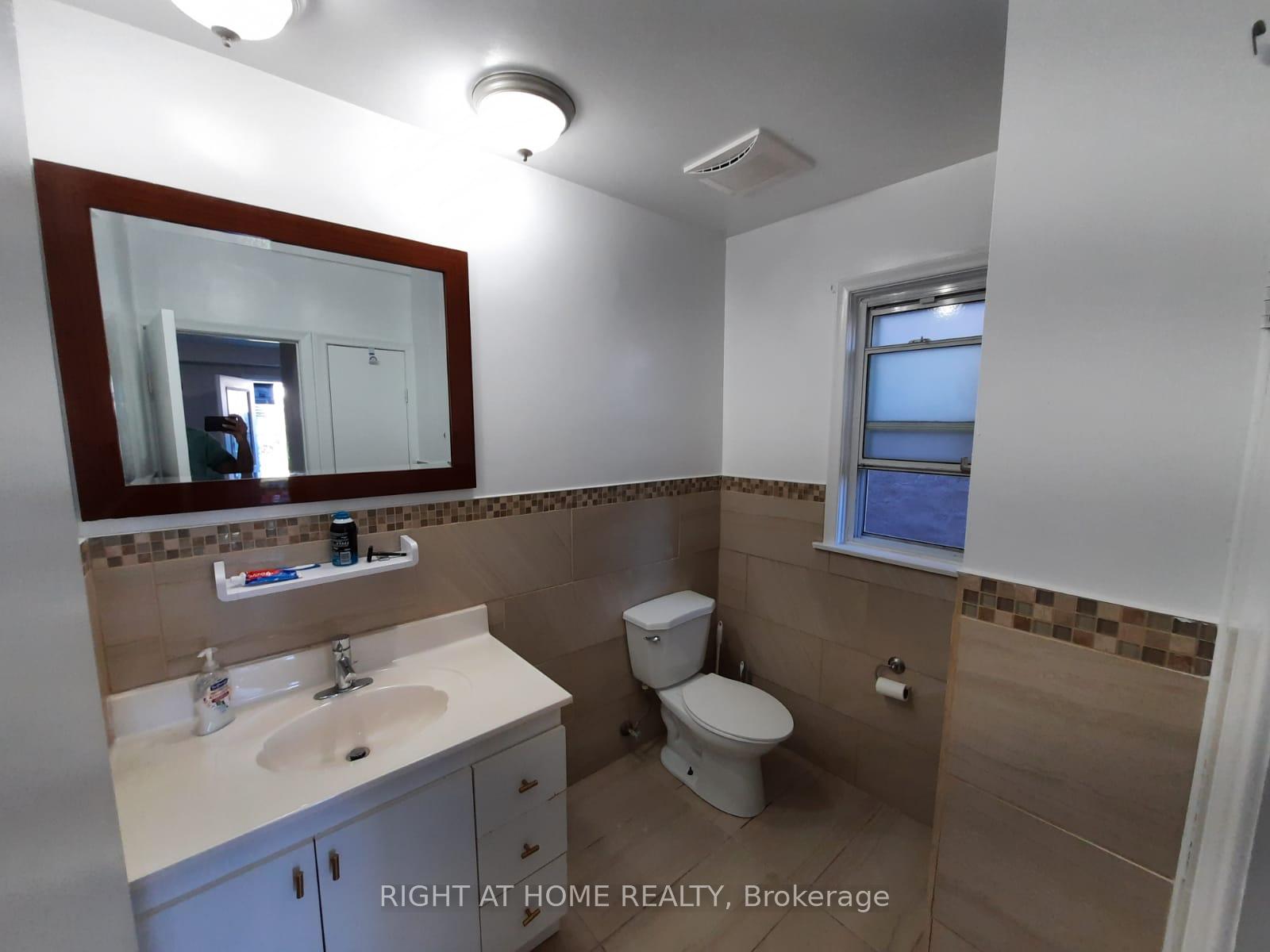 Photo 10 of Unit Lower, 24 Crewe Avenue, Toronto, Woodbine-Lumsden — HOMEH