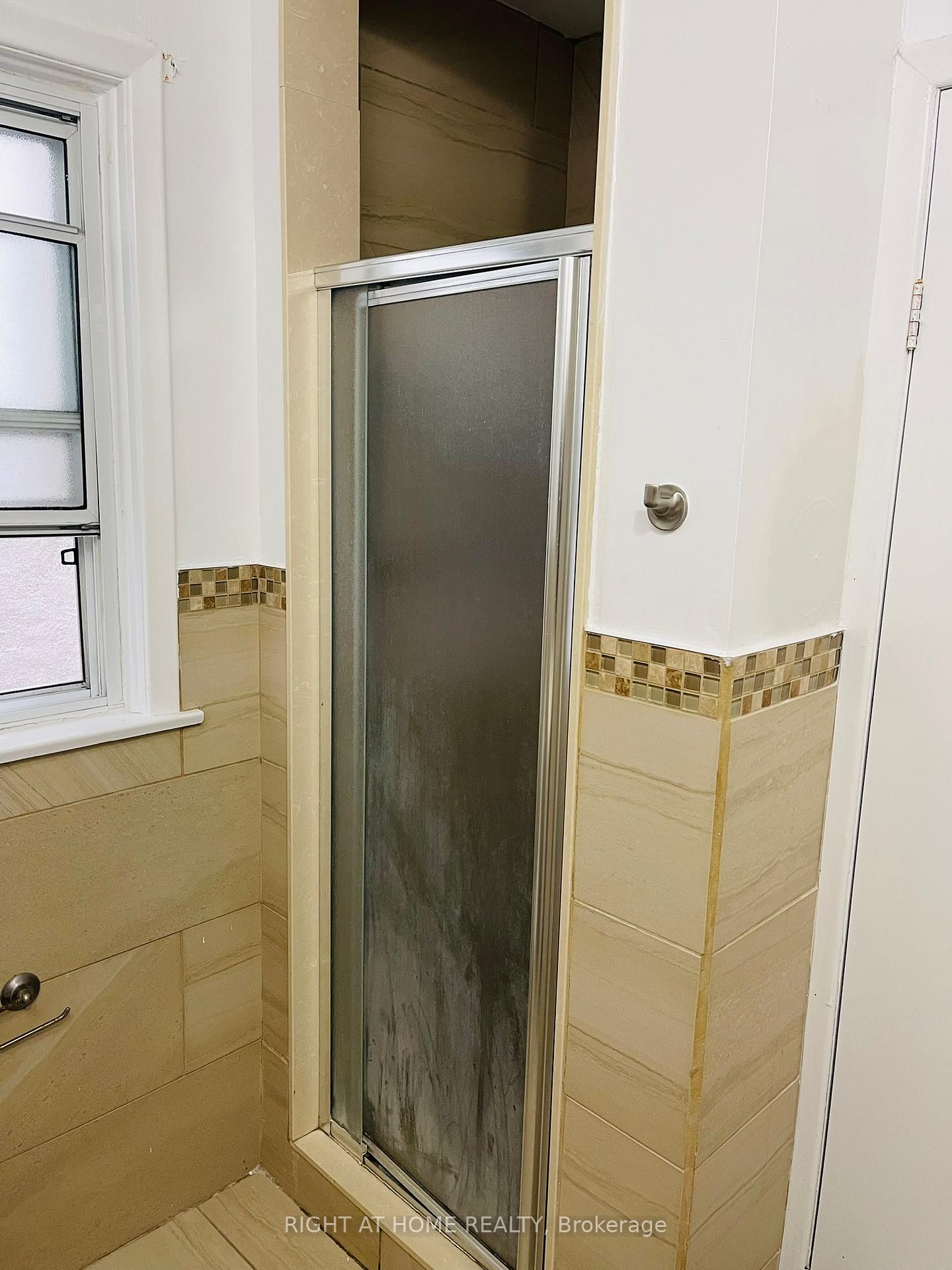 Photo 11 of Unit Lower, 24 Crewe Avenue, Toronto, Woodbine-Lumsden — HOMEH