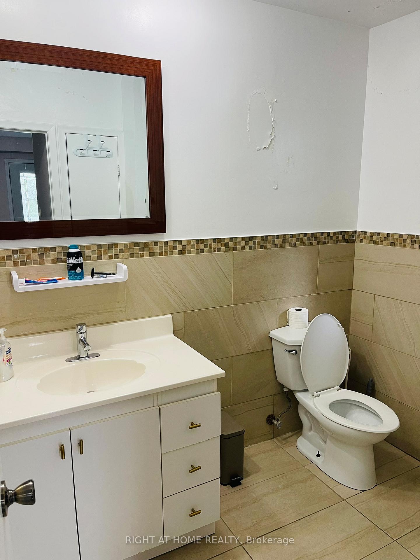 Photo 15 of Unit Lower, 24 Crewe Avenue, Toronto, Woodbine-Lumsden — HOMEH