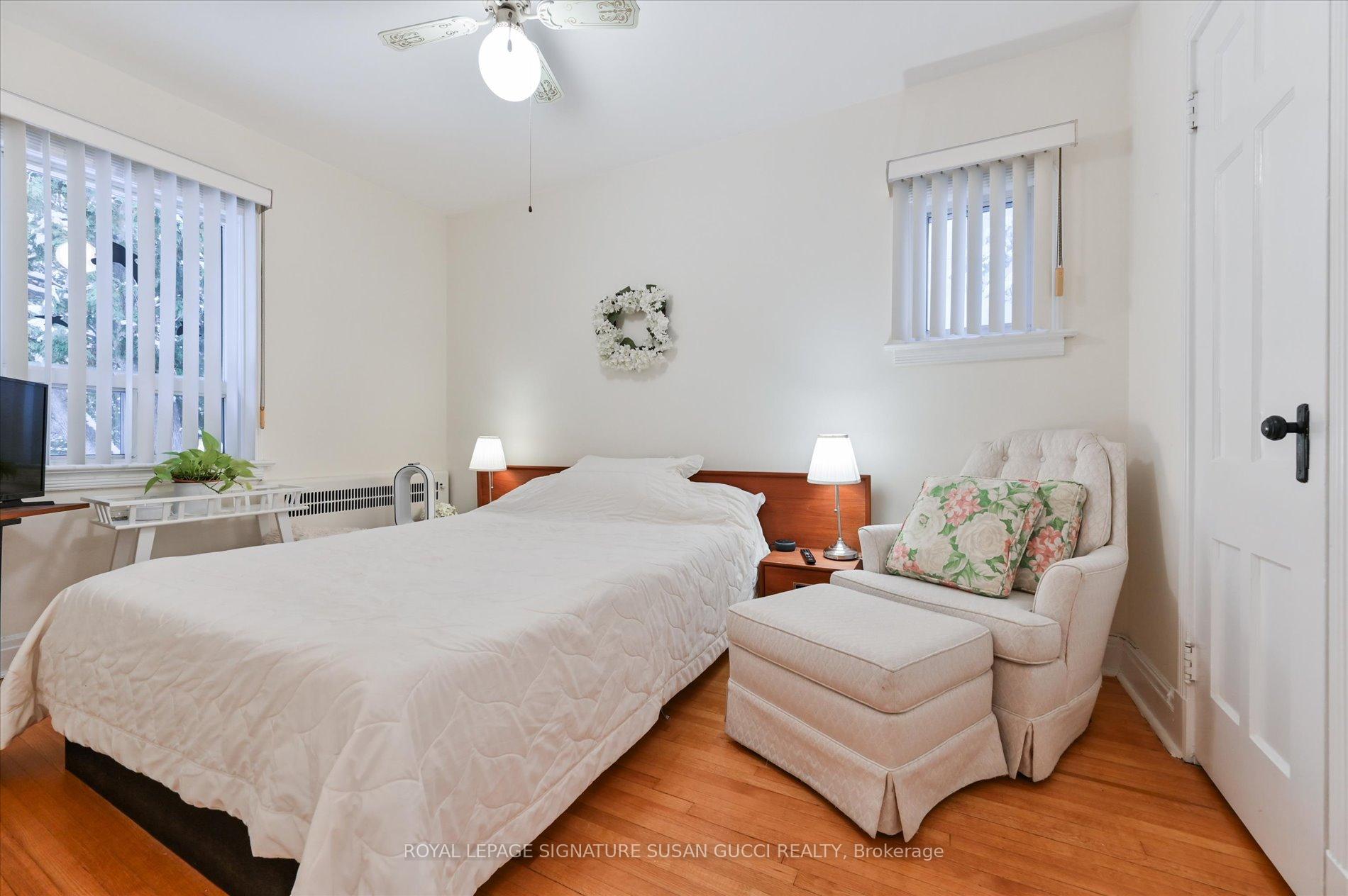 Photo 13 of 14 Dustan Crescent, Toronto, East York — HOMEH