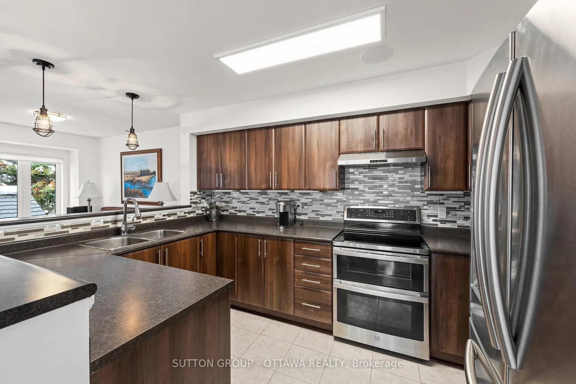 Photo 8 of 225 Vision Street, Ottawa, Riverside South/Gloucester Glen — HOMEH