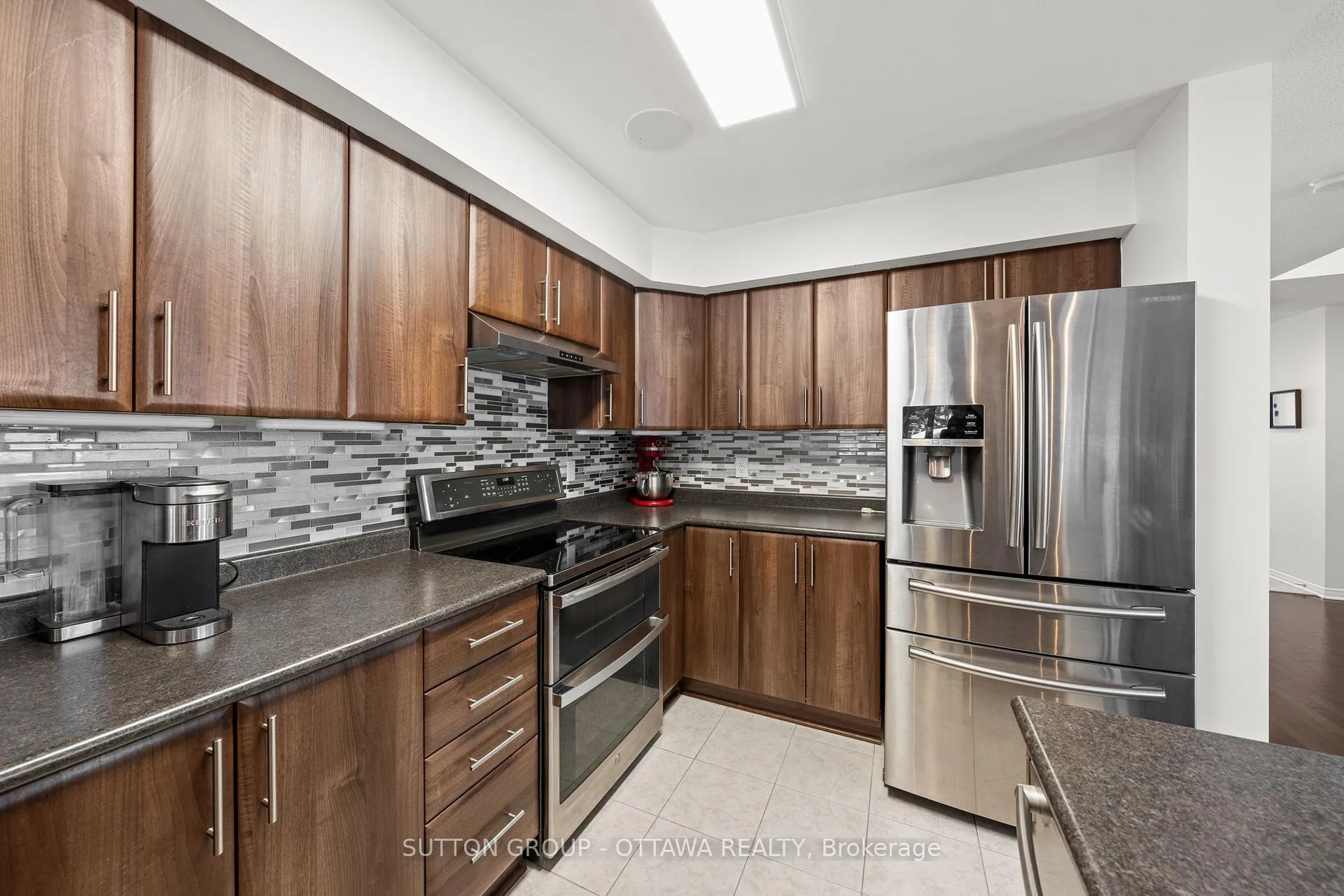 Photo 11 of 225 Vision Street, Ottawa, Riverside South/Gloucester Glen — HOMEH
