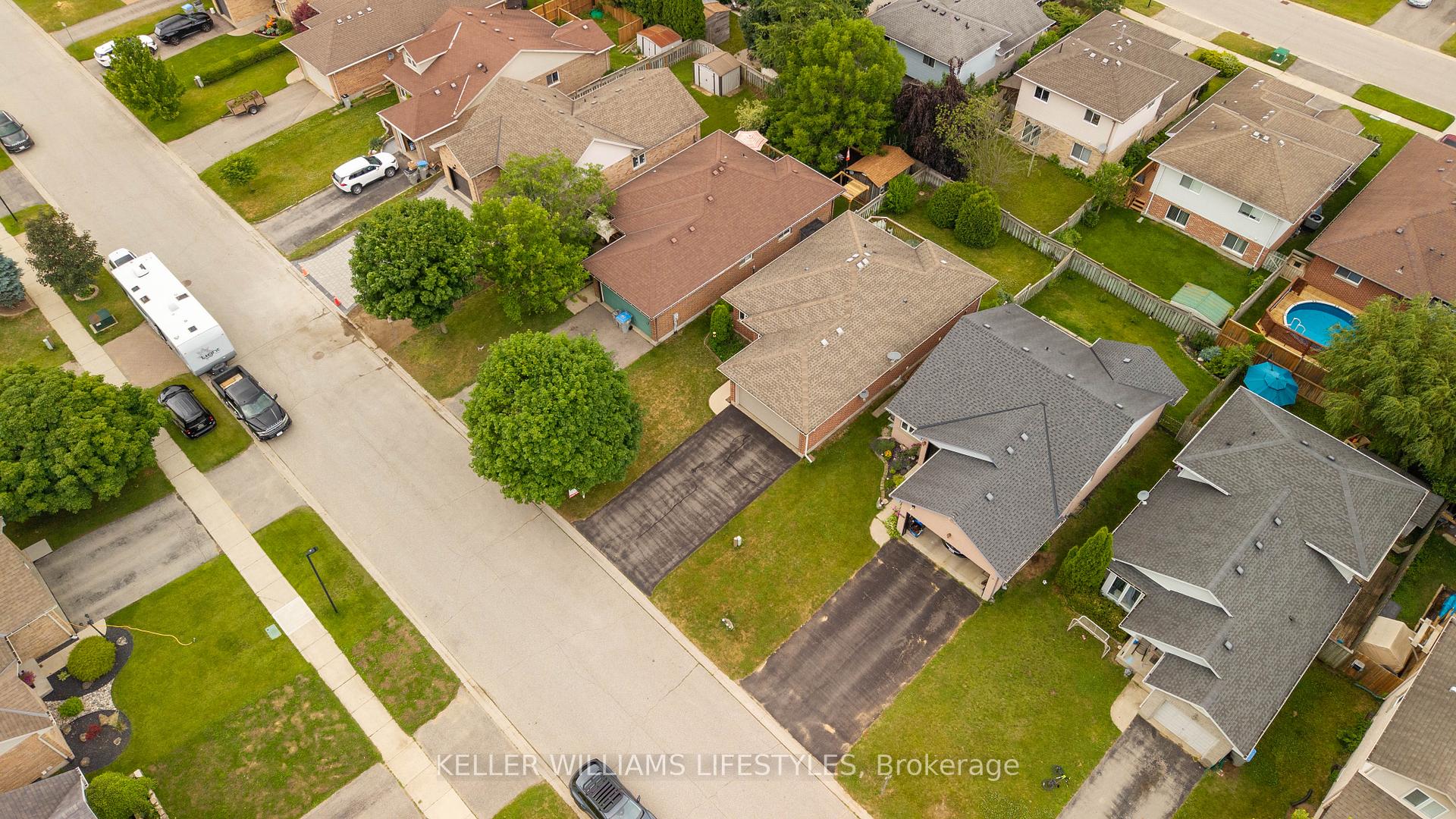 Photo 6 of 45 Hickory Boulevard W, Strathroy-Caradoc, SE — HOMEH