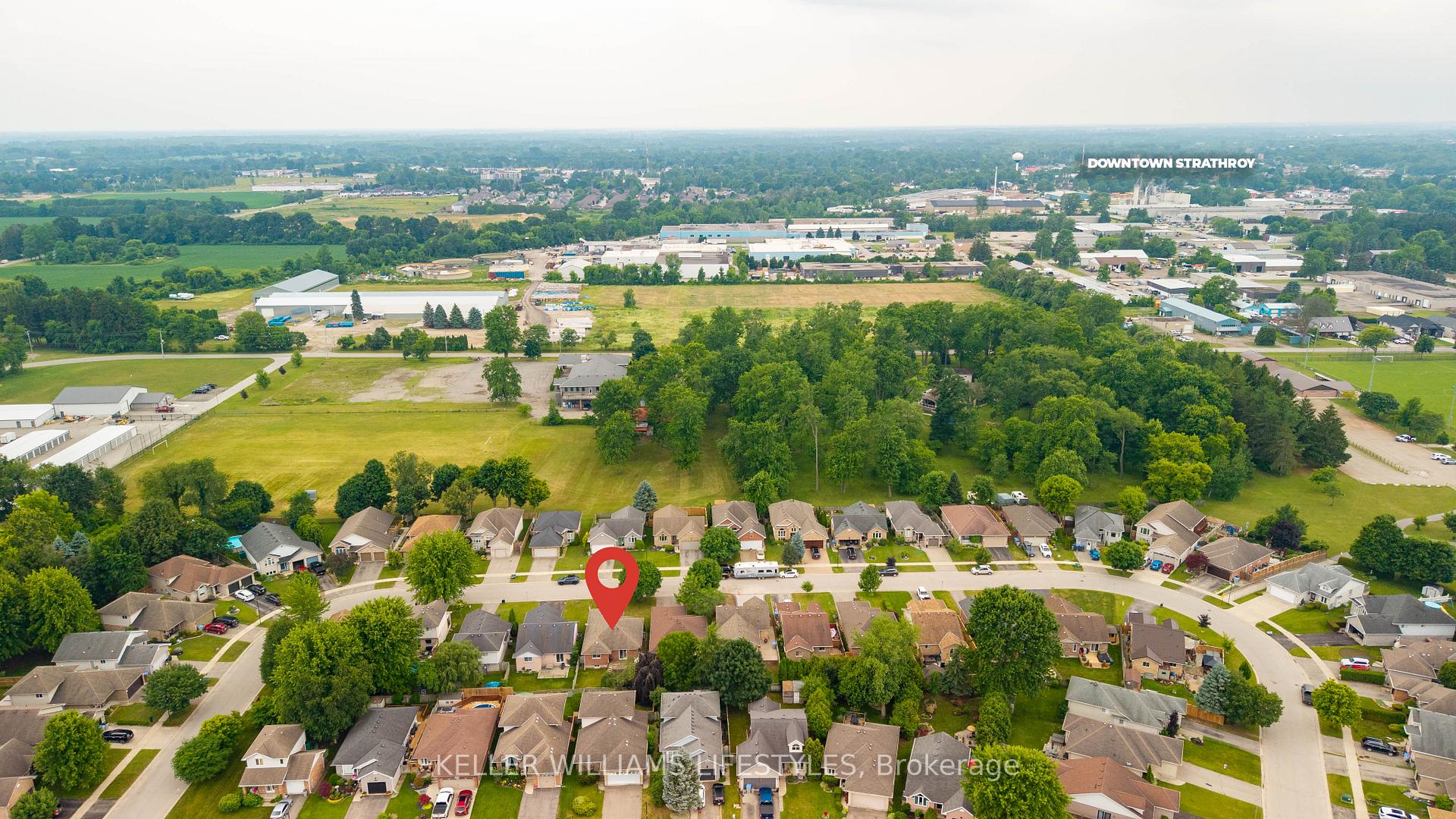 Photo 8 of 45 Hickory Boulevard W, Strathroy-Caradoc, SE — HOMEH