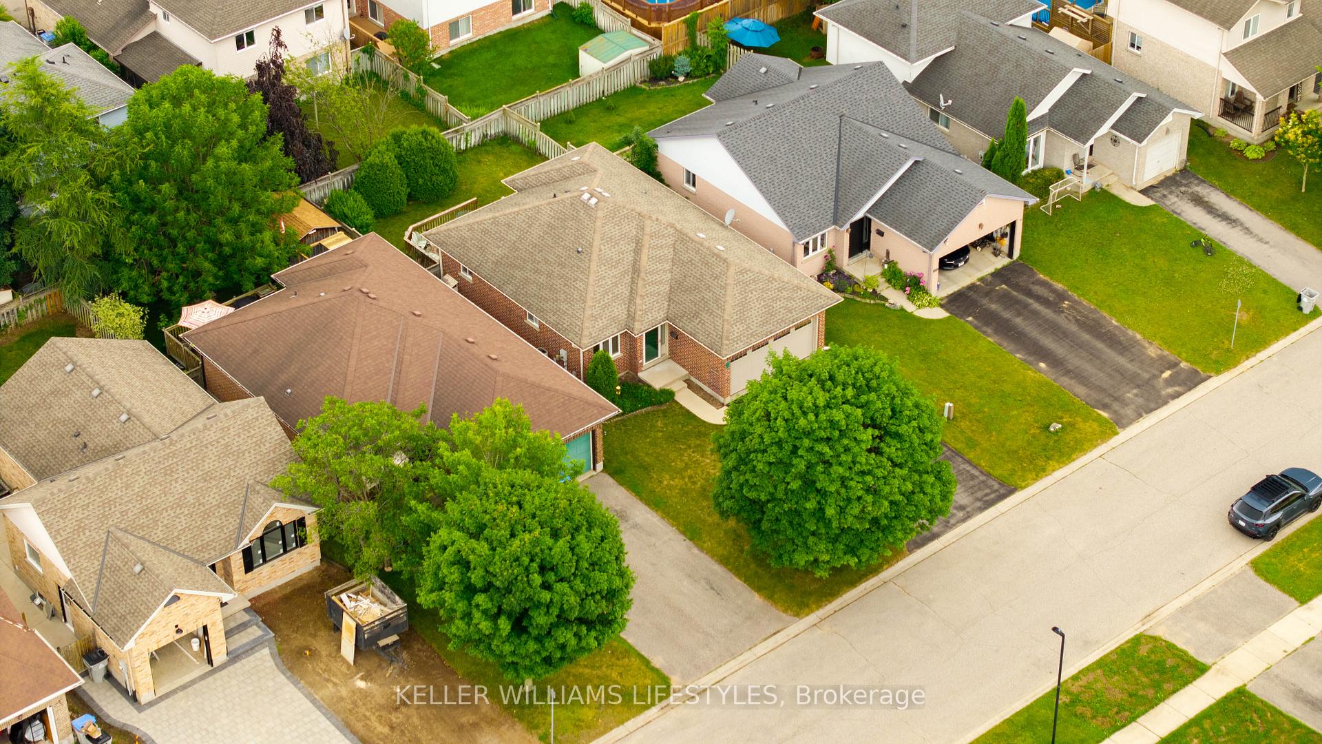 Photo 9 of 45 Hickory Boulevard W, Strathroy-Caradoc, SE — HOMEH