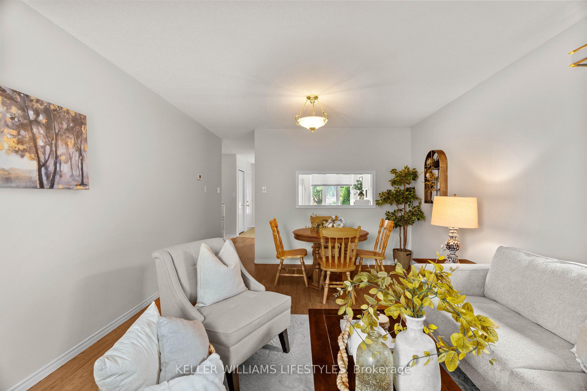 Photo 20 of 45 Hickory Boulevard W, Strathroy-Caradoc, SE — HOMEH