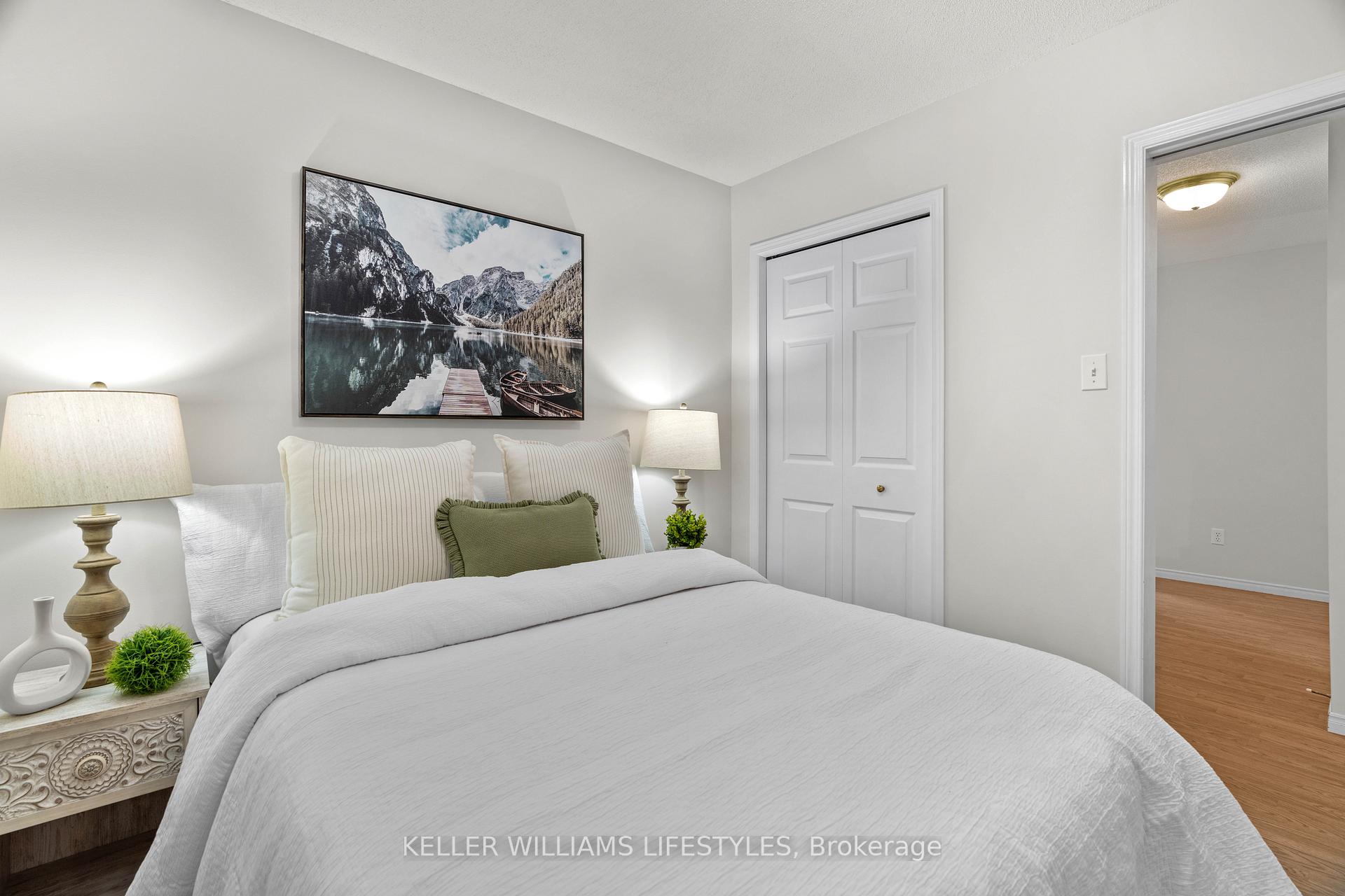 Photo 22 of 45 Hickory Boulevard W, Strathroy-Caradoc, SE — HOMEH