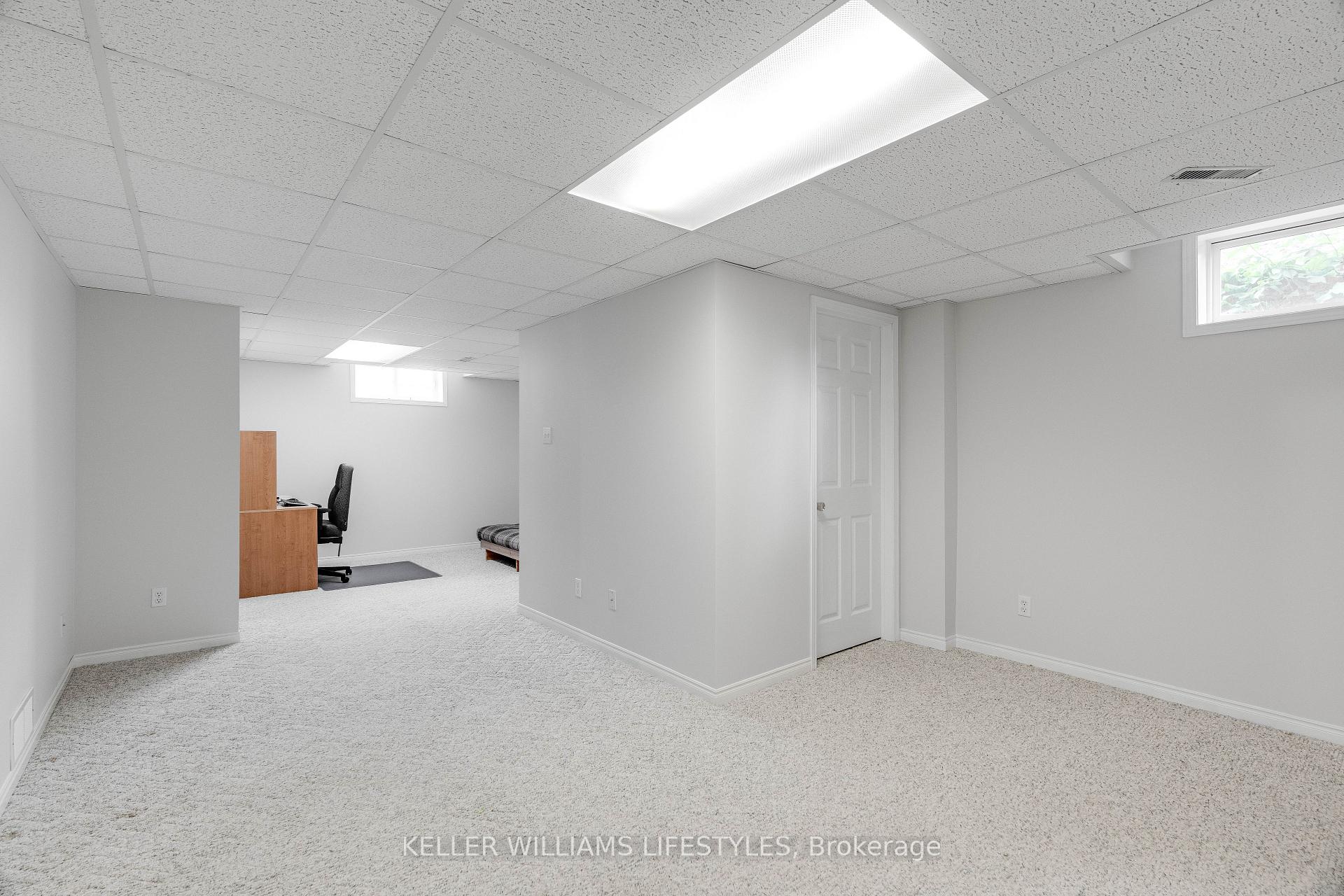 Photo 31 of 45 Hickory Boulevard W, Strathroy-Caradoc, SE — HOMEH