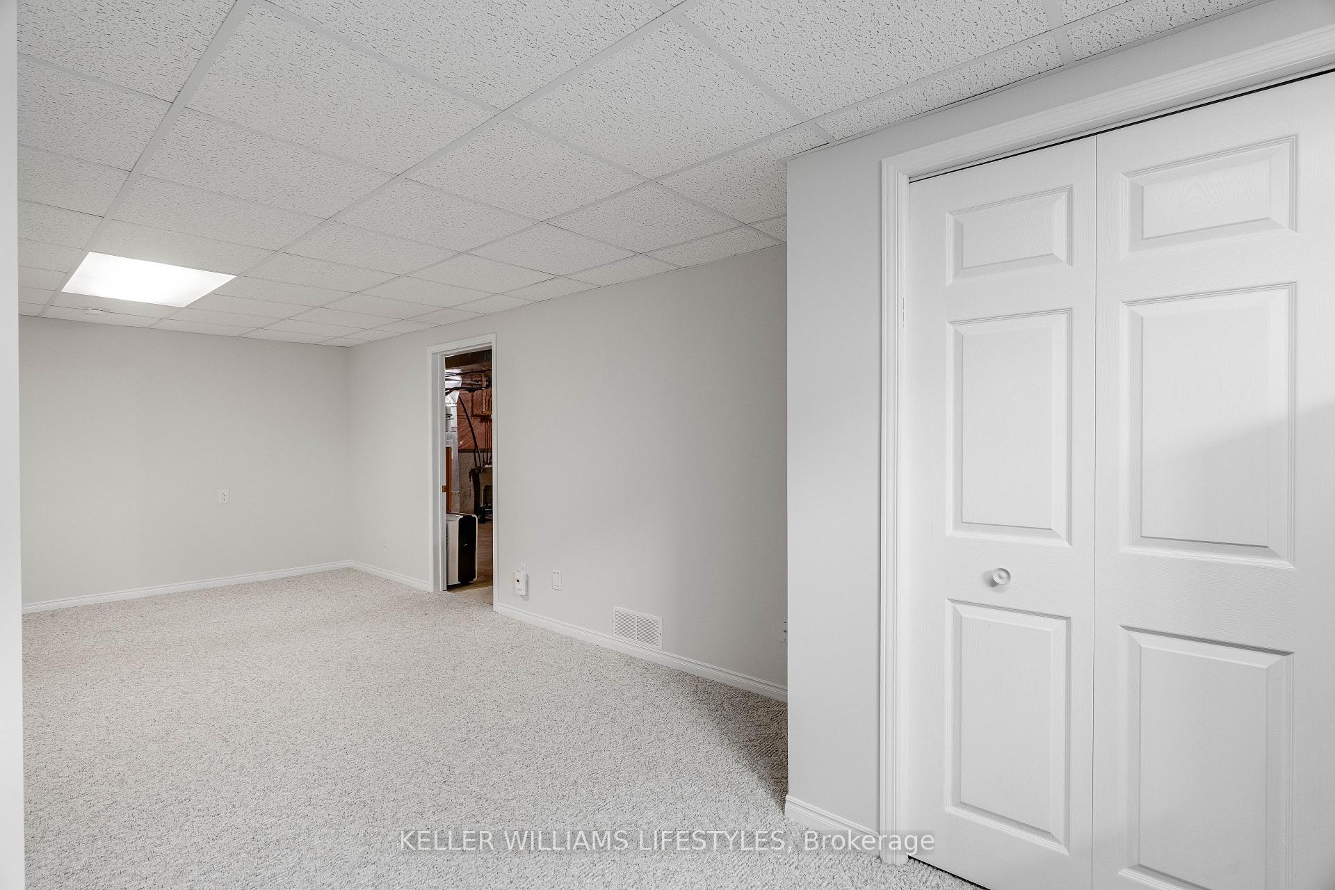 Photo 33 of 45 Hickory Boulevard W, Strathroy-Caradoc, SE — HOMEH