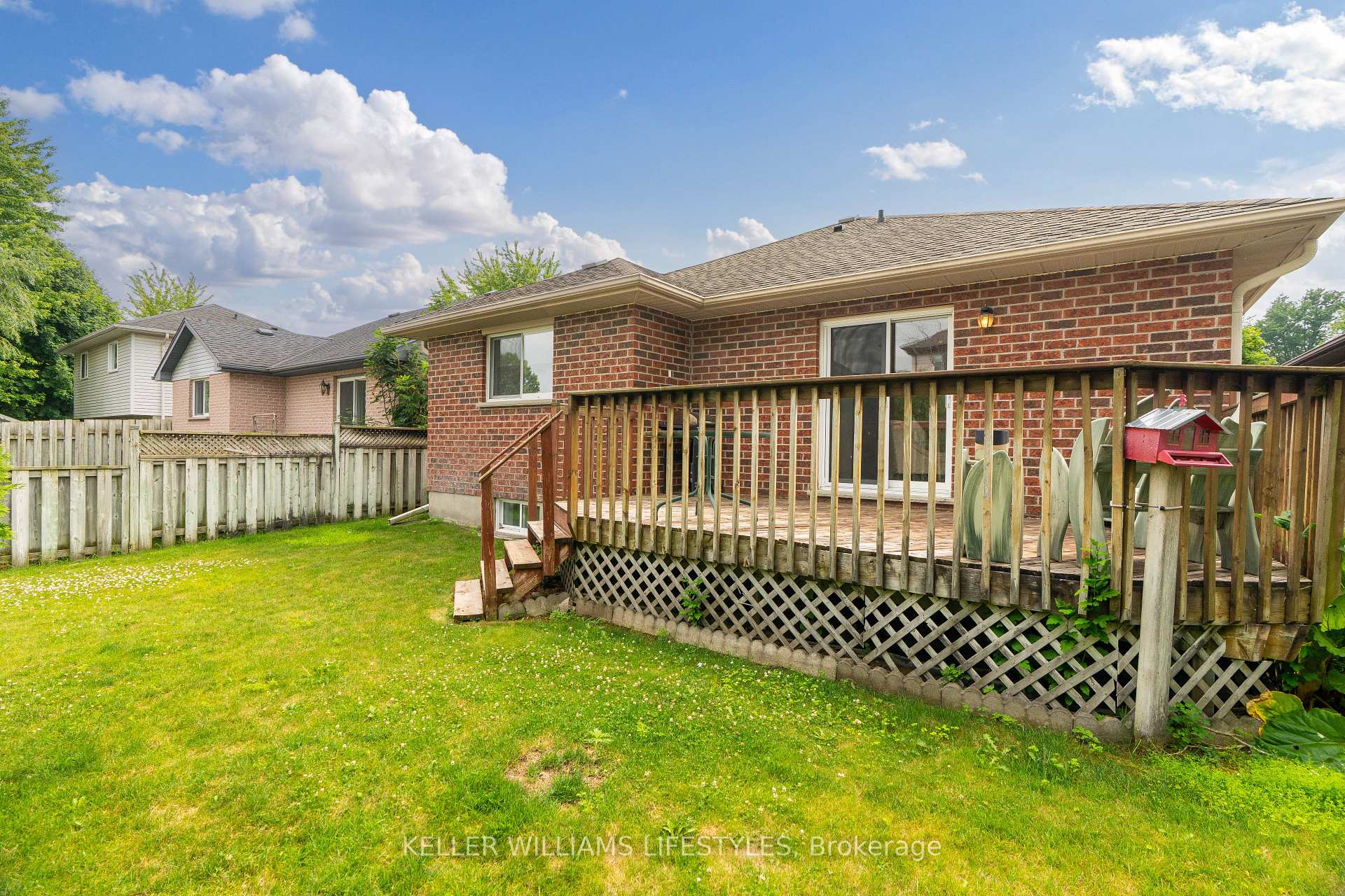 Photo 41 of 45 Hickory Boulevard W, Strathroy-Caradoc, SE — HOMEH