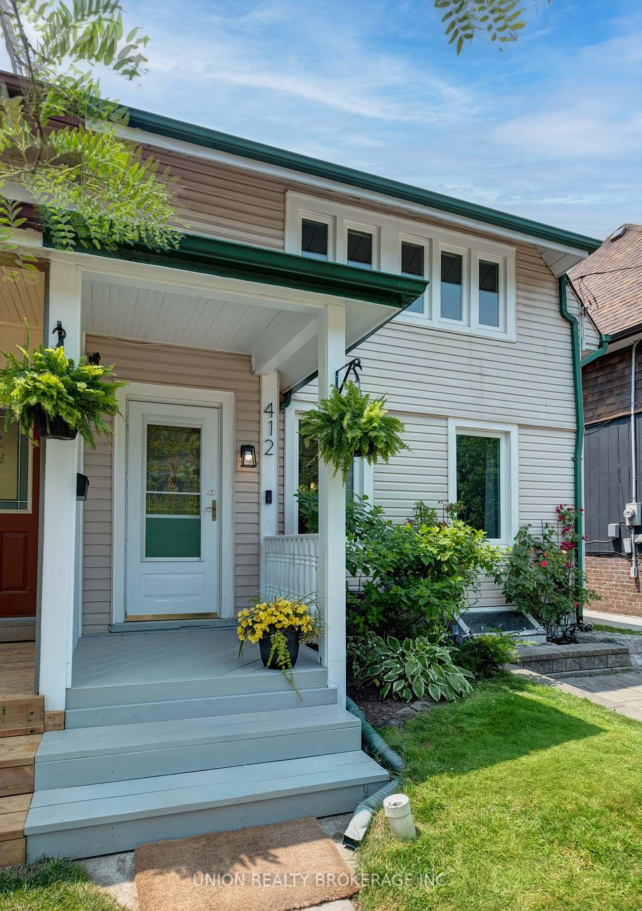 Photo 2 of 412 Coxwell Avenue, Toronto, Greenwood-Coxwell — HOMEH