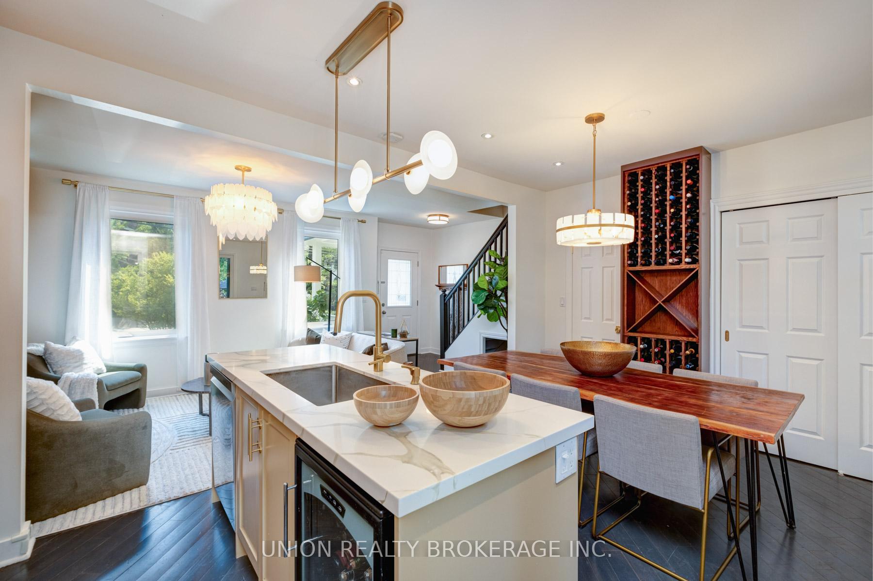 Photo 12 of 412 Coxwell Avenue, Toronto, Greenwood-Coxwell — HOMEH