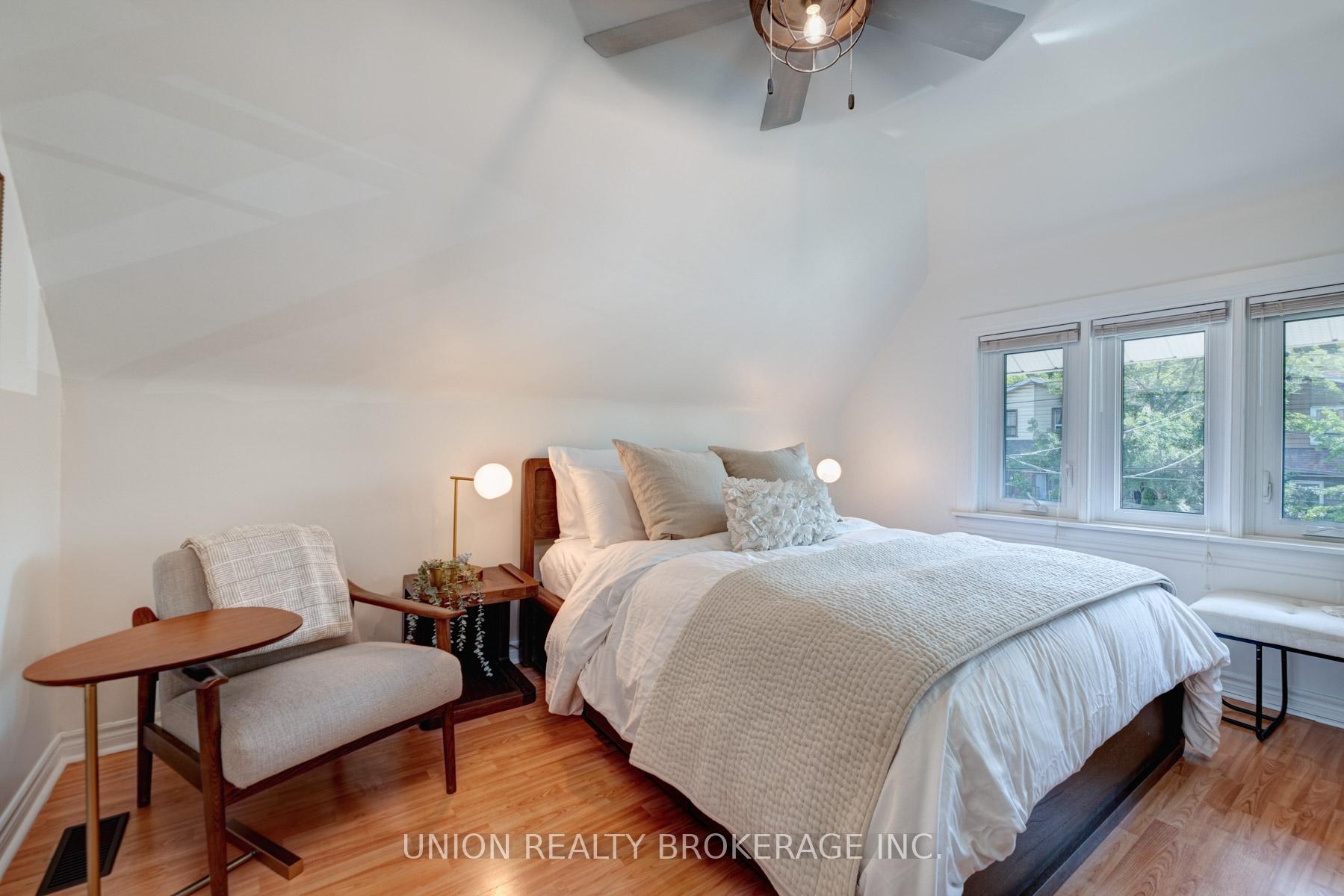 Photo 14 of 412 Coxwell Avenue, Toronto, Greenwood-Coxwell — HOMEH
