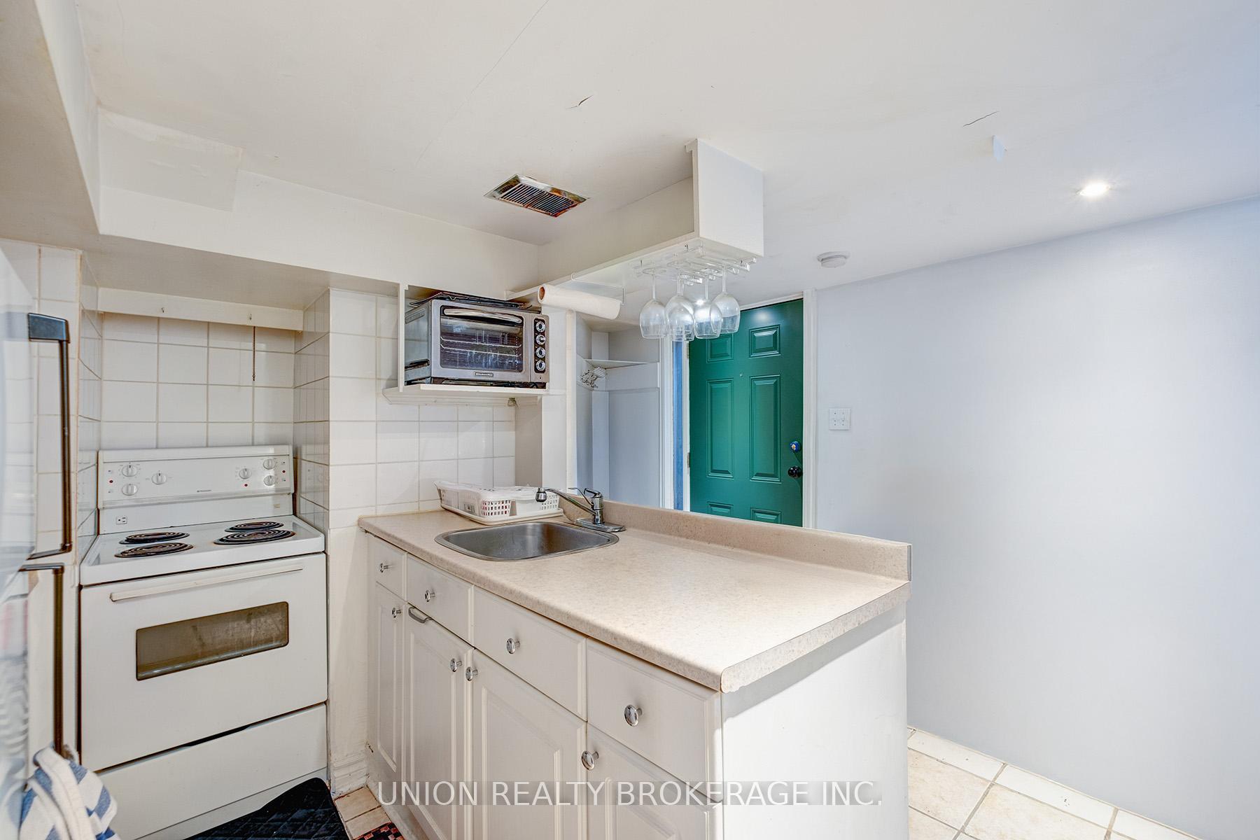 Photo 19 of 412 Coxwell Avenue, Toronto, Greenwood-Coxwell — HOMEH