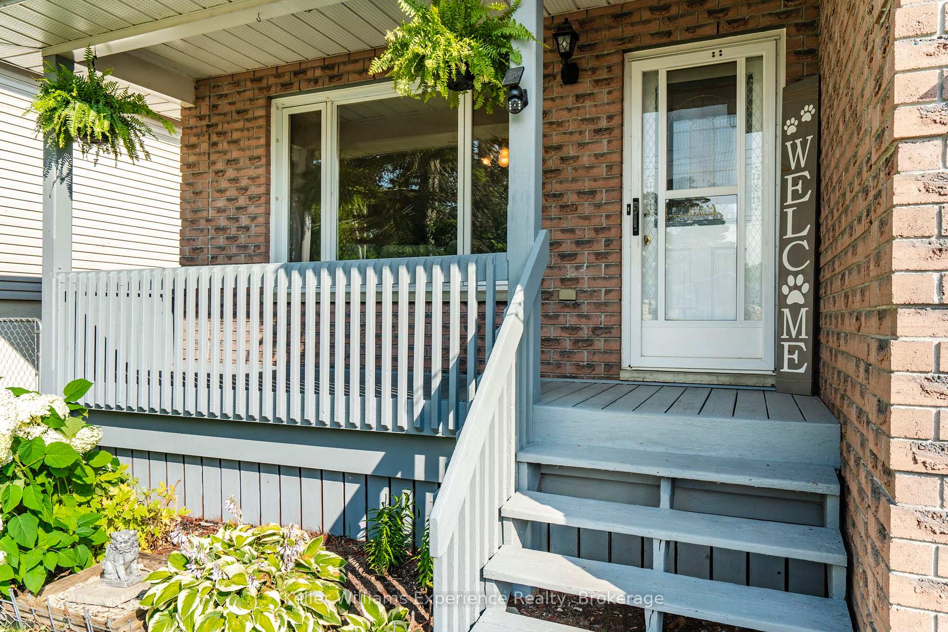 Photo 3 of 308 Assiniboia Street, Tay, Port McNicoll — HOMEH