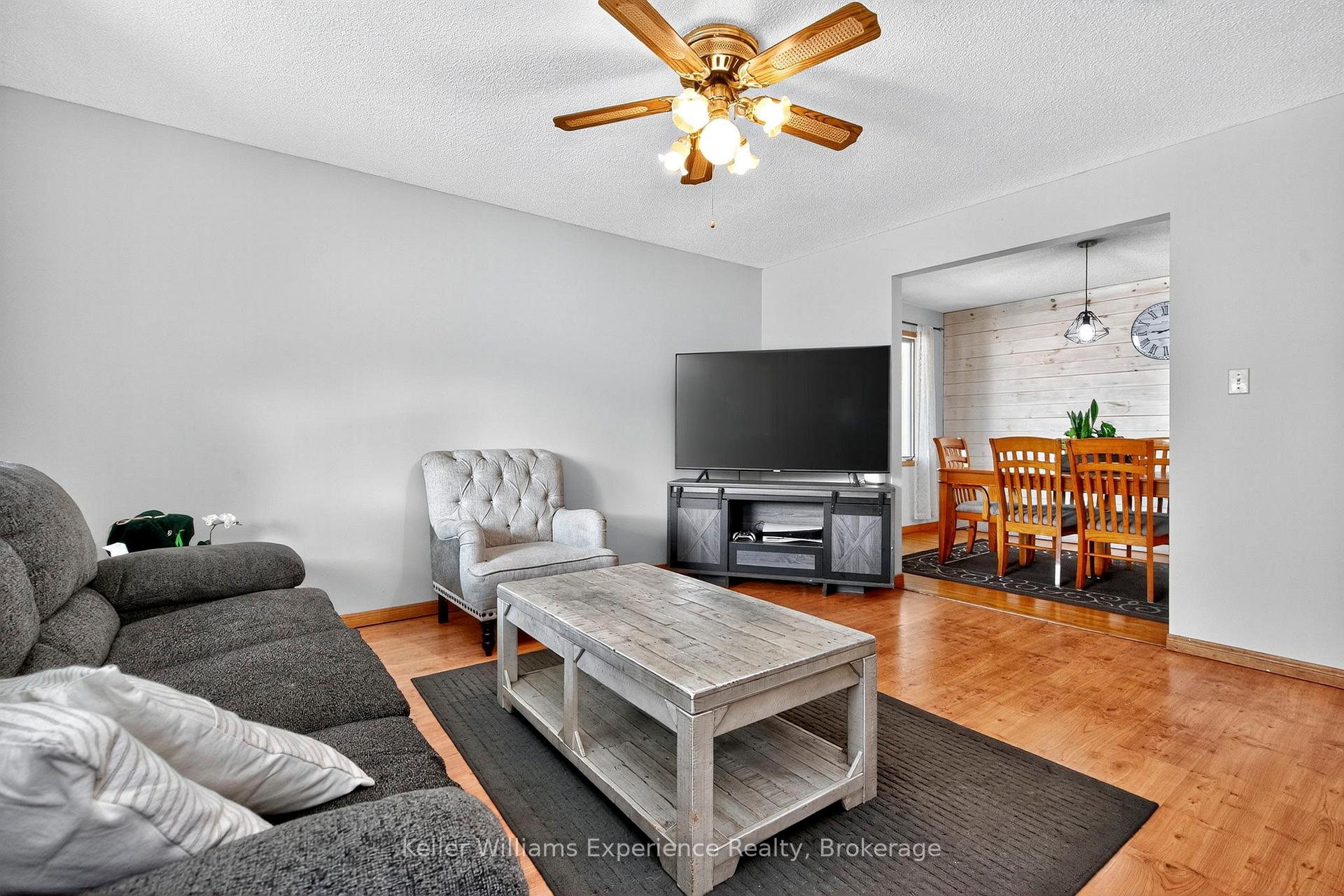 Photo 6 of 308 Assiniboia Street, Tay, Port McNicoll — HOMEH