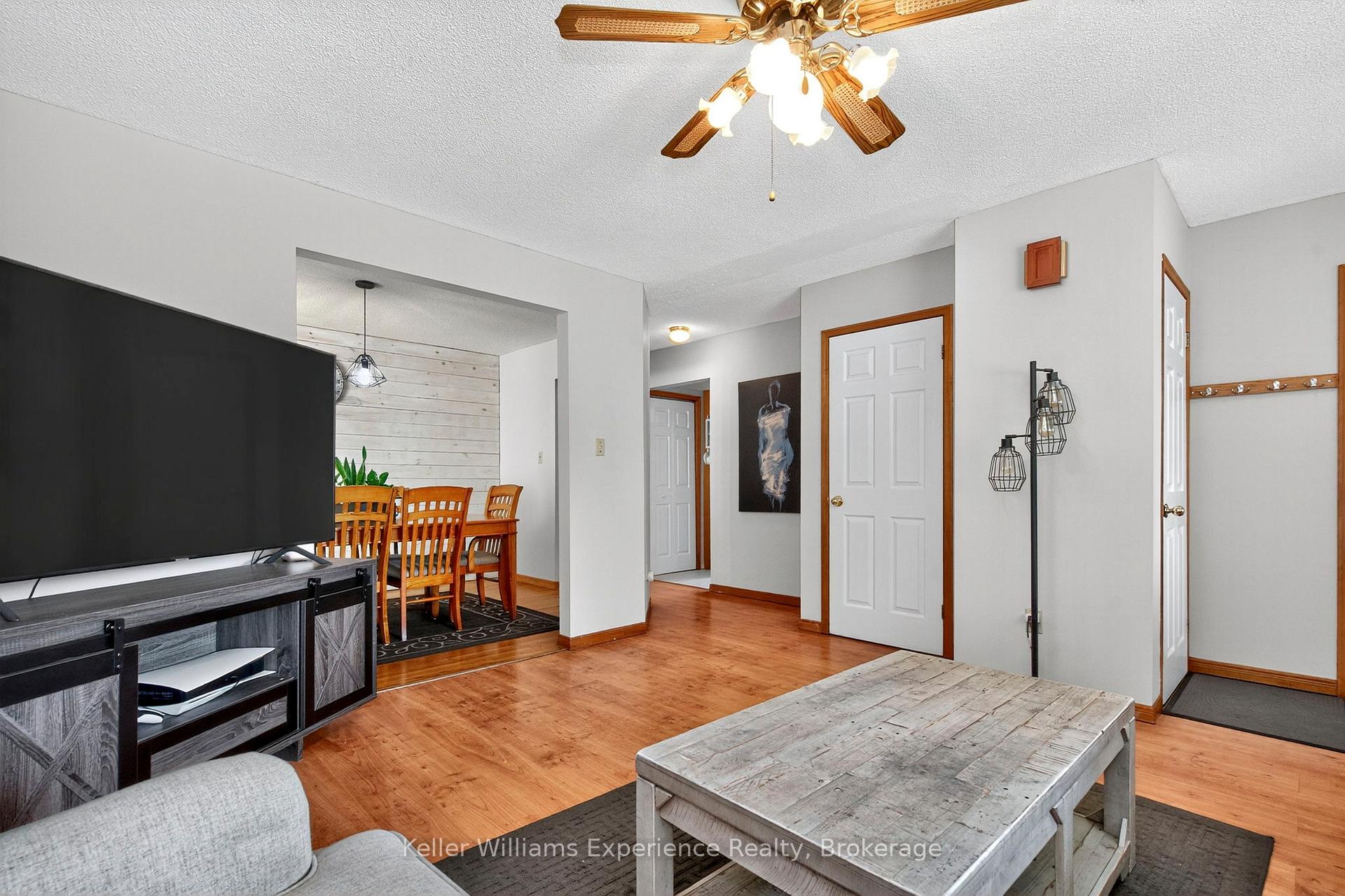 Photo 7 of 308 Assiniboia Street, Tay, Port McNicoll — HOMEH