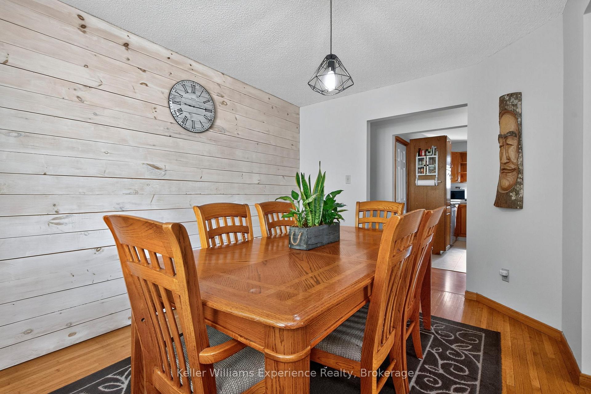 Photo 11 of 308 Assiniboia Street, Tay, Port McNicoll — HOMEH