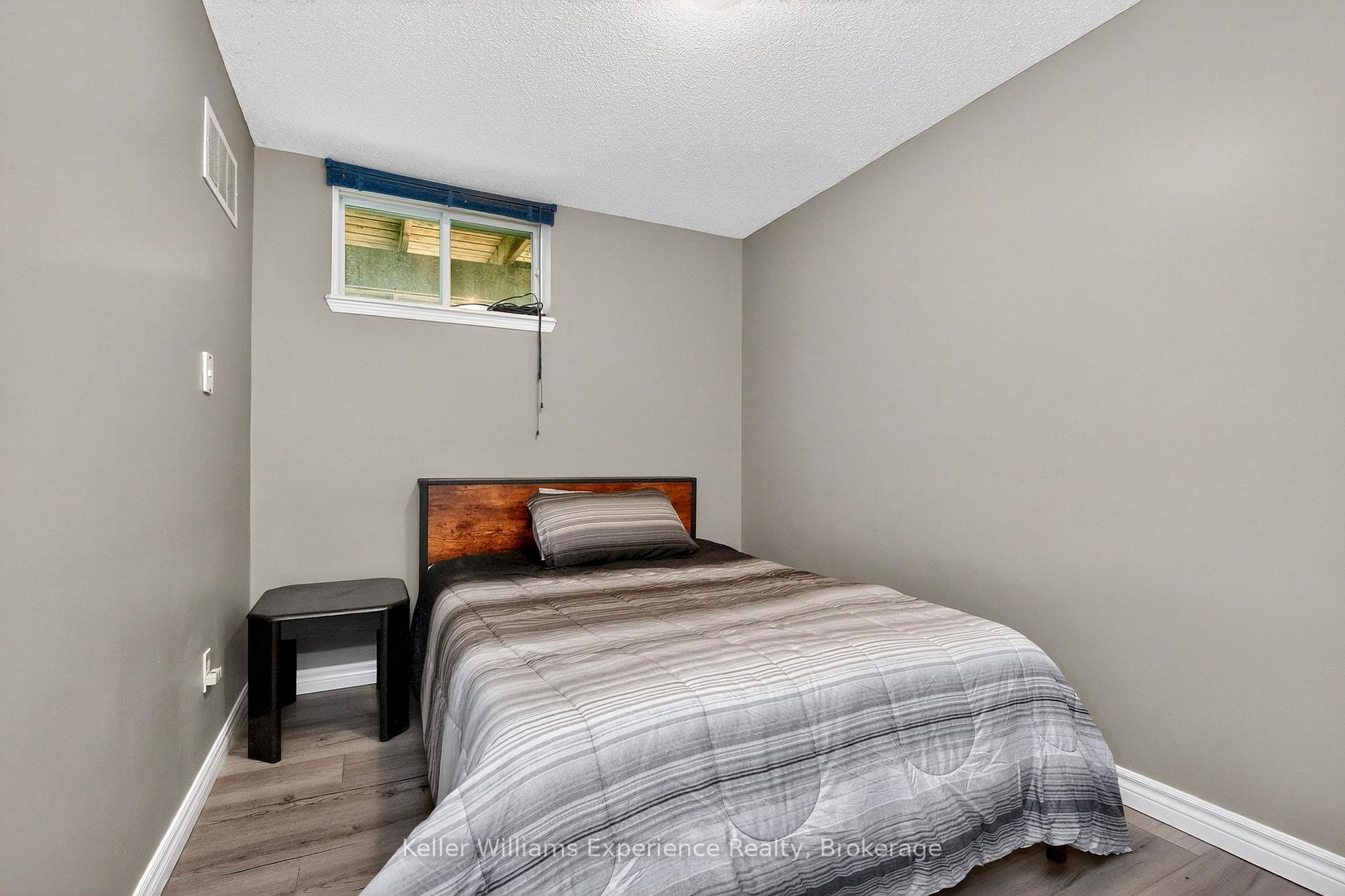 Photo 30 of 308 Assiniboia Street, Tay, Port McNicoll — HOMEH