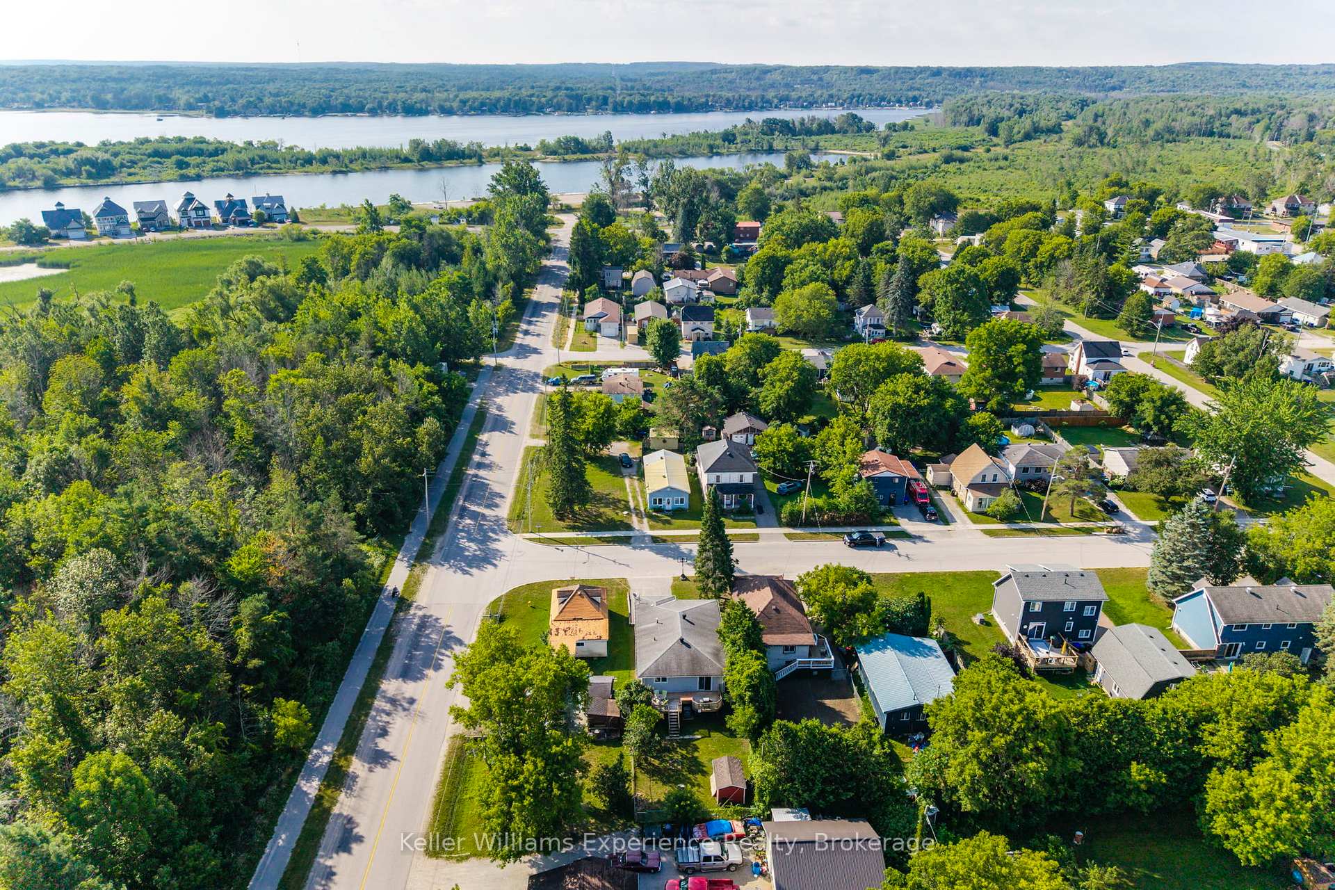 Photo 43 of 308 Assiniboia Street, Tay, Port McNicoll — HOMEH