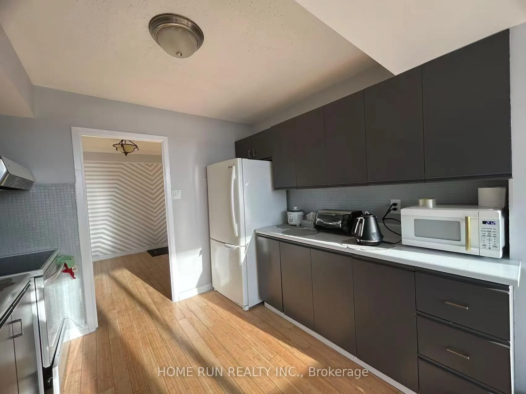 Photo 11 of Unit 207, 1500 Riverside Drive, Ottawa, Riverview Park — HOMEH