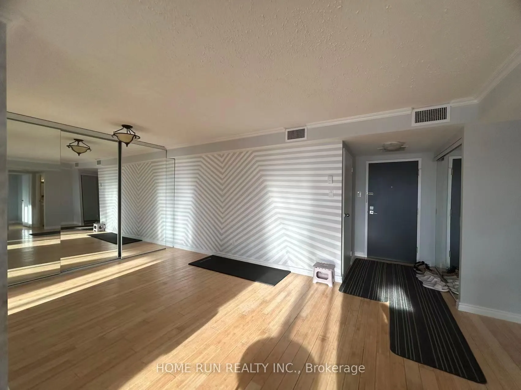 Photo 13 of Unit 207, 1500 Riverside Drive, Ottawa, Riverview Park — HOMEH