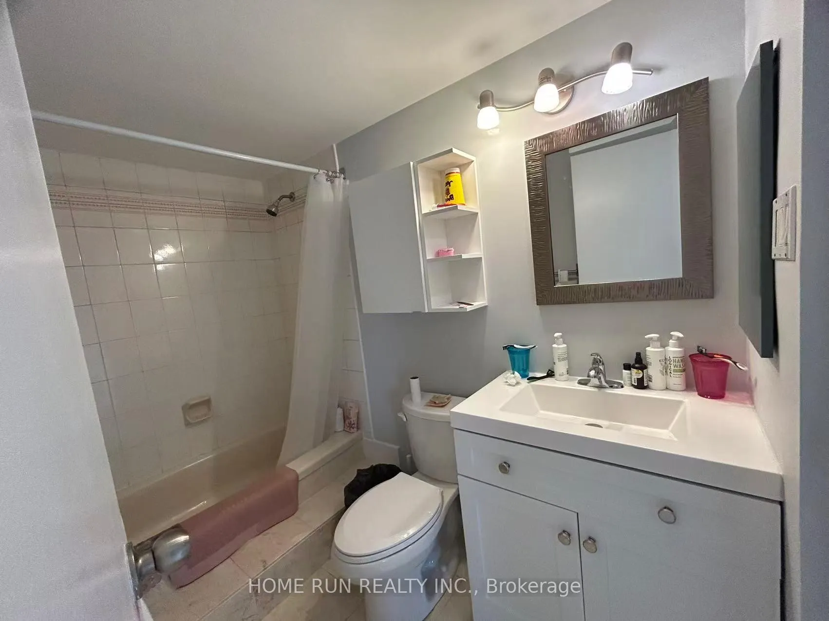 Photo 17 of Unit 207, 1500 Riverside Drive, Ottawa, Riverview Park — HOMEH