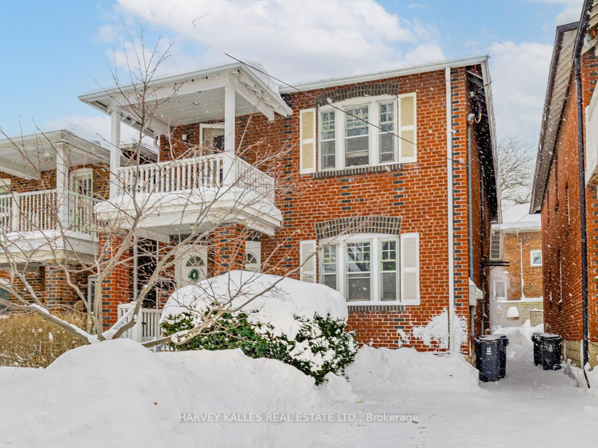 Front of 139 Manor Road E