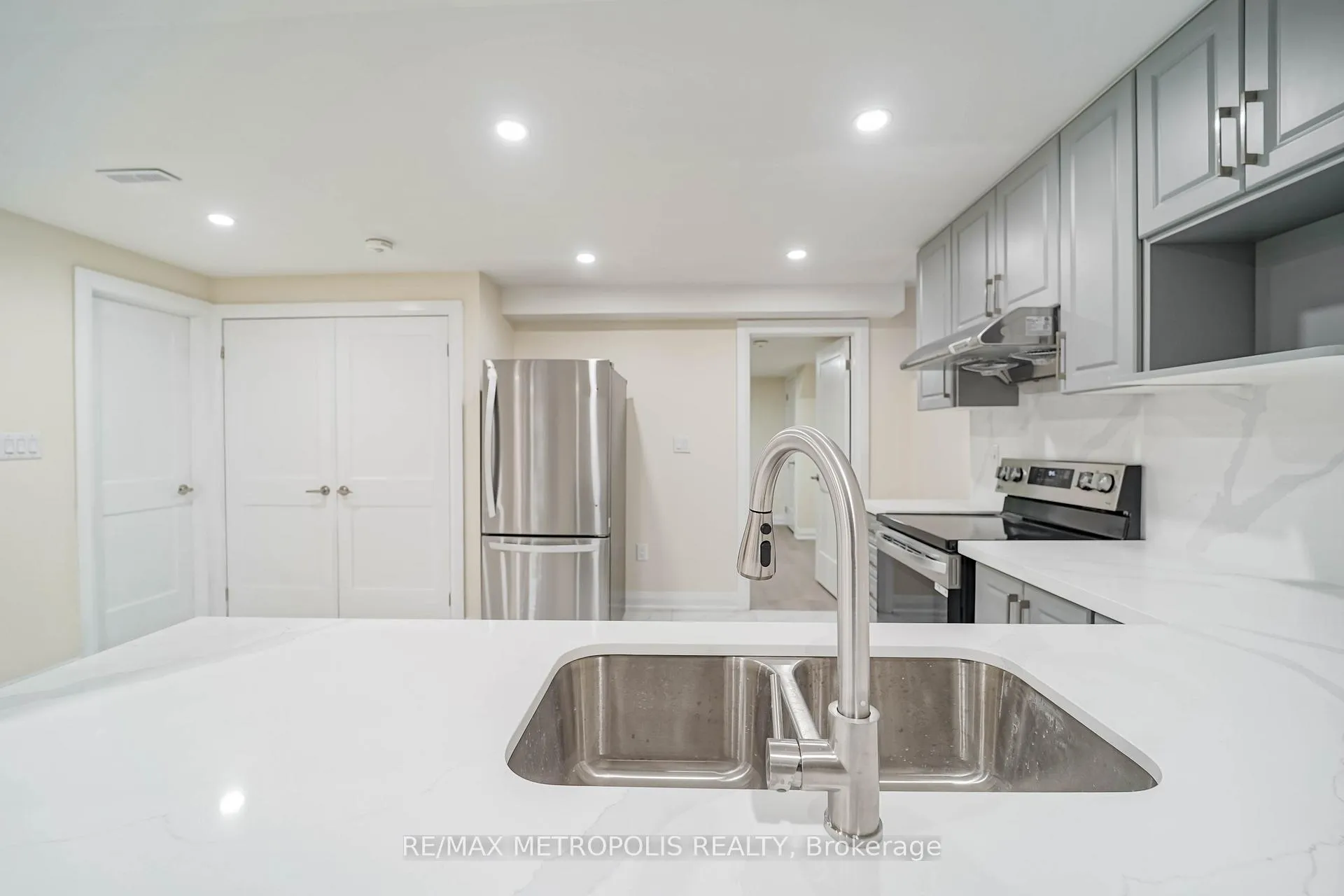 Photo 10 of Unit BSMT, 929 Greenhill Avenue, Oshawa, Taunton — HOMEH