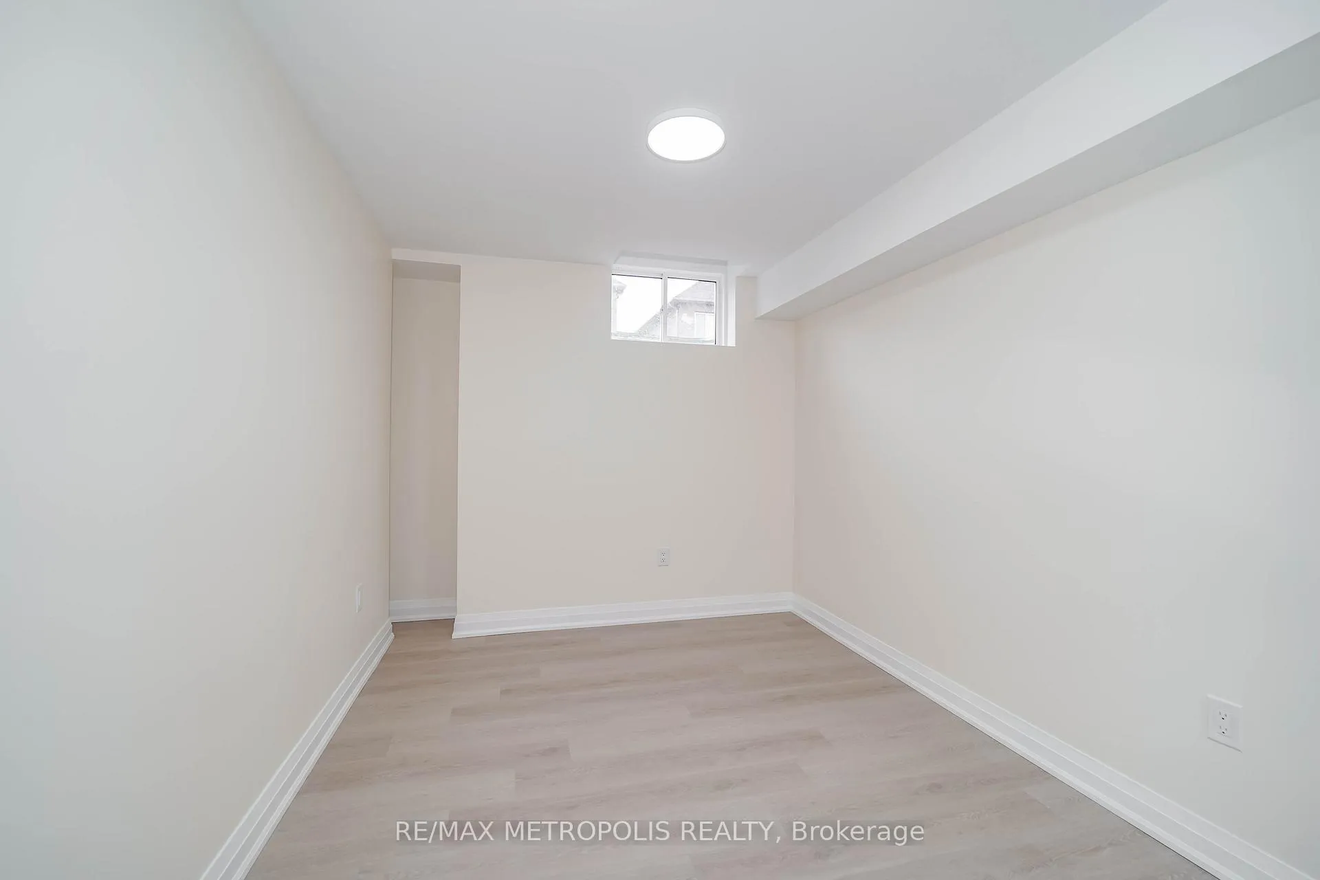 Photo 24 of Unit BSMT, 929 Greenhill Avenue, Oshawa, Taunton — HOMEH