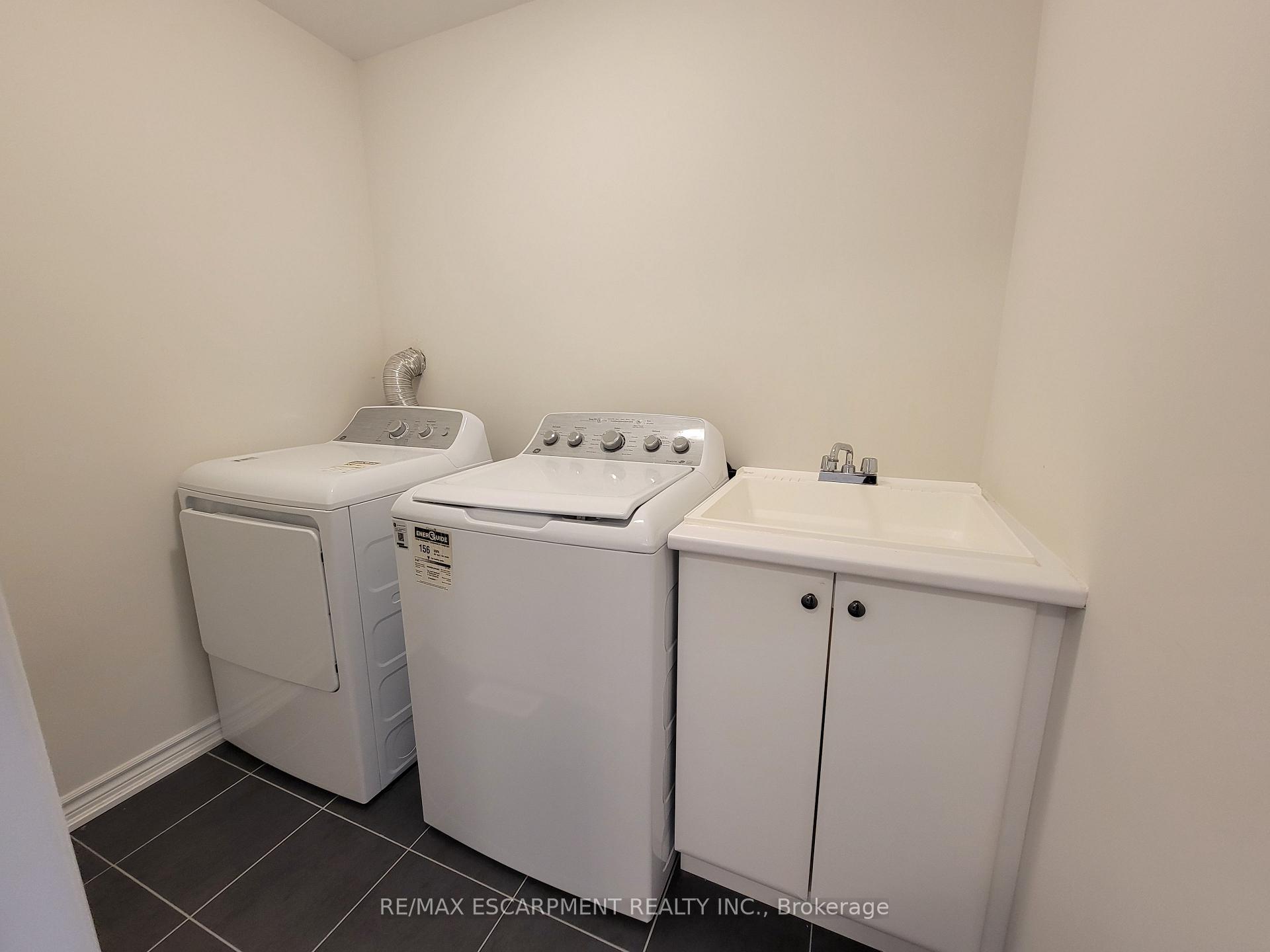 Photo 25 of 121 Baker Street N, Thorold, Thorold Downtown — HOMEH