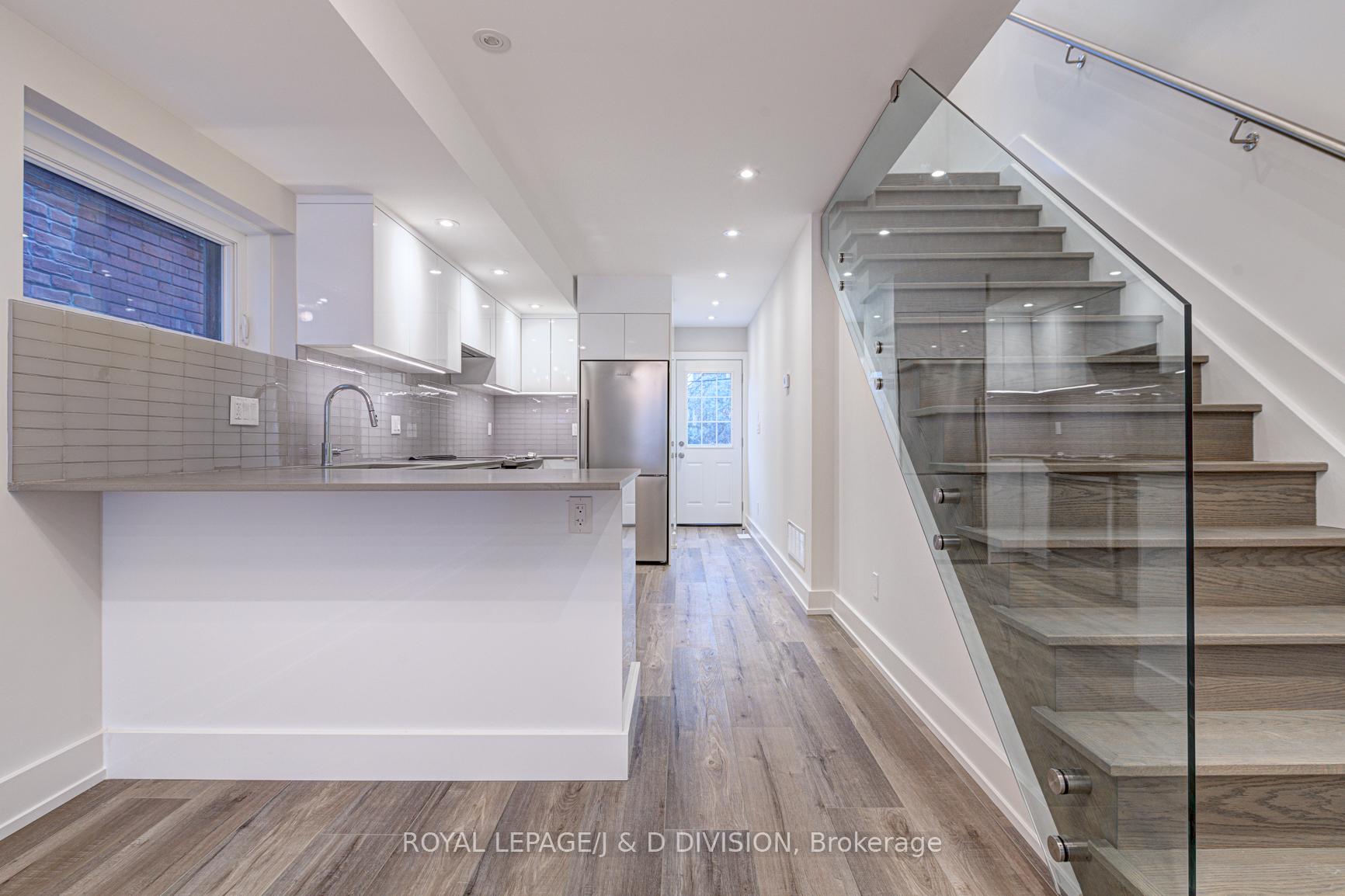 Photo 1 of Unit A, 924 Broadview Avenue, Toronto, Playter Estates-Danforth — HOMEH