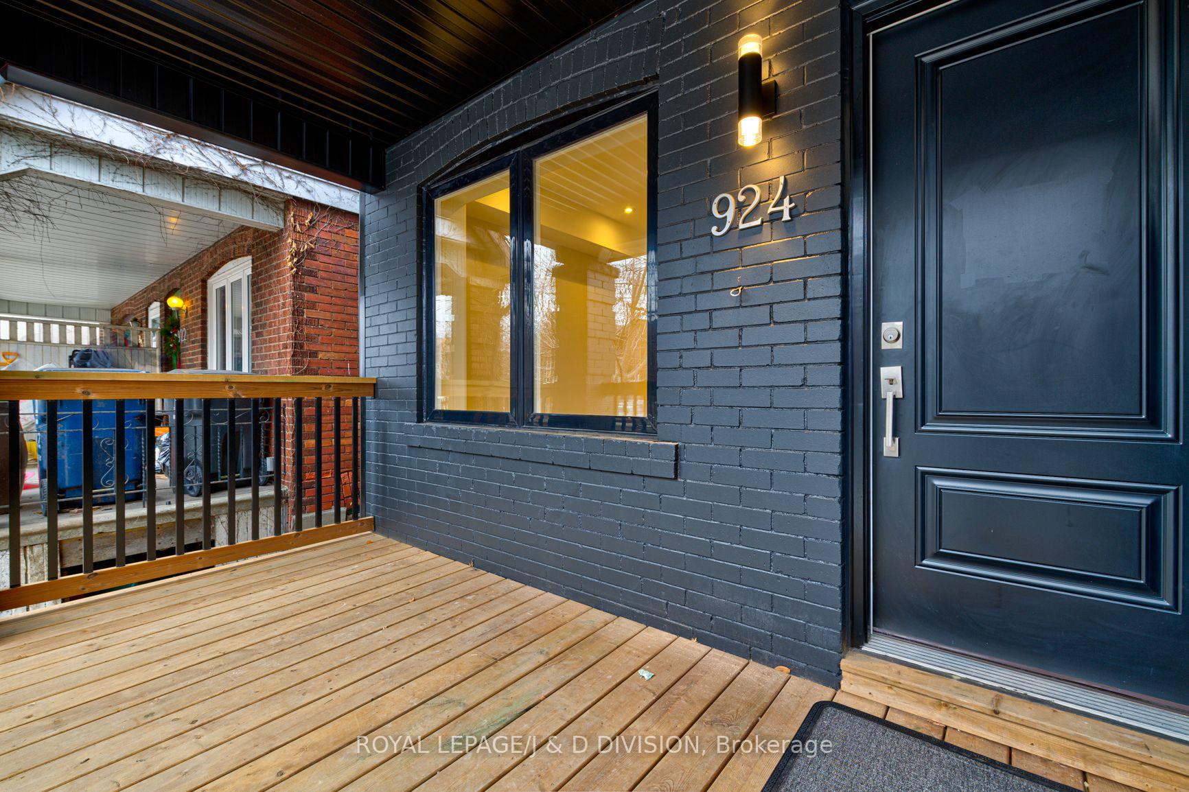 Photo 2 of Unit A, 924 Broadview Avenue, Toronto, Playter Estates-Danforth — HOMEH