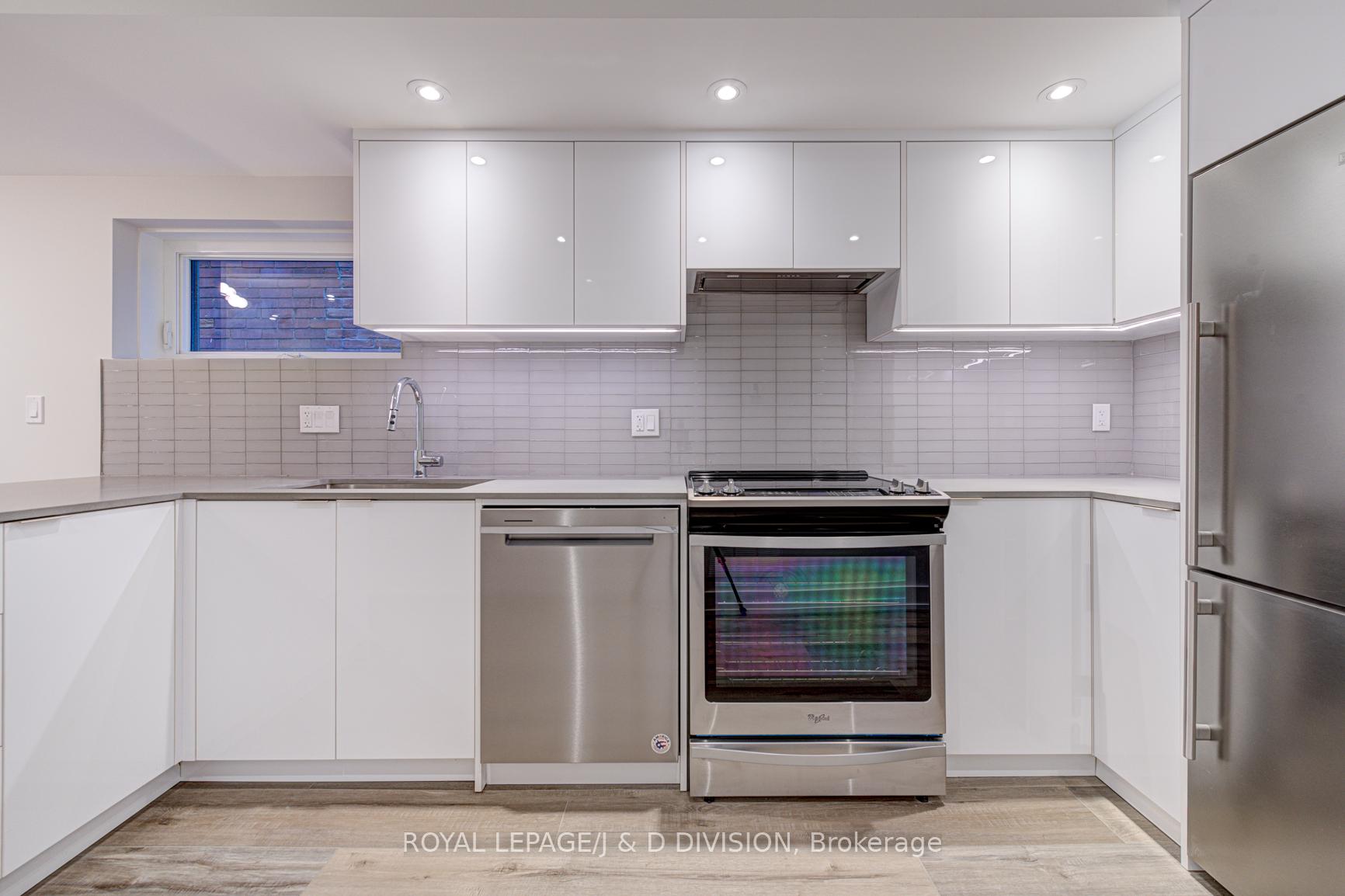Photo 5 of Unit A, 924 Broadview Avenue, Toronto, Playter Estates-Danforth — HOMEH