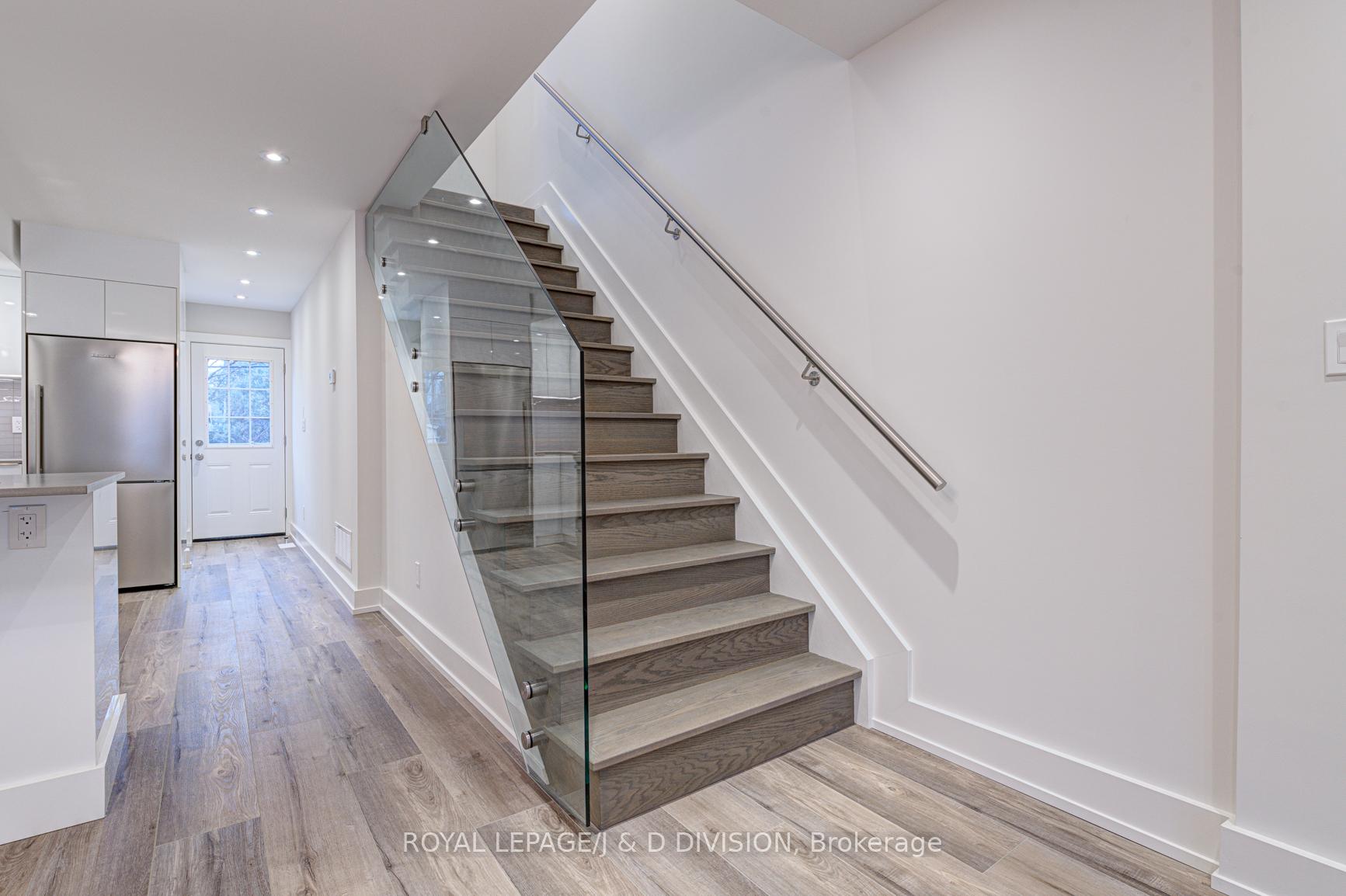 Photo 13 of Unit A, 924 Broadview Avenue, Toronto, Playter Estates-Danforth — HOMEH