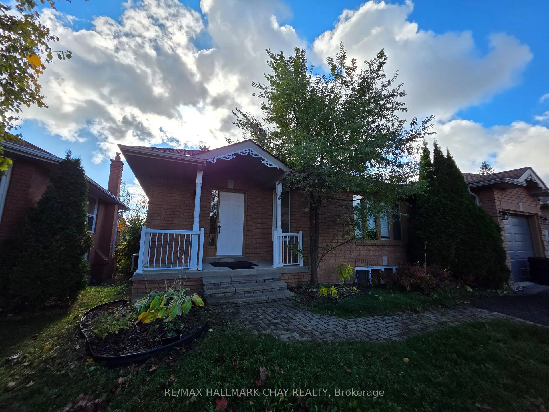 Photo 25 of 199 Livingstone Street W, Barrie, Sunnidale — HOMEH