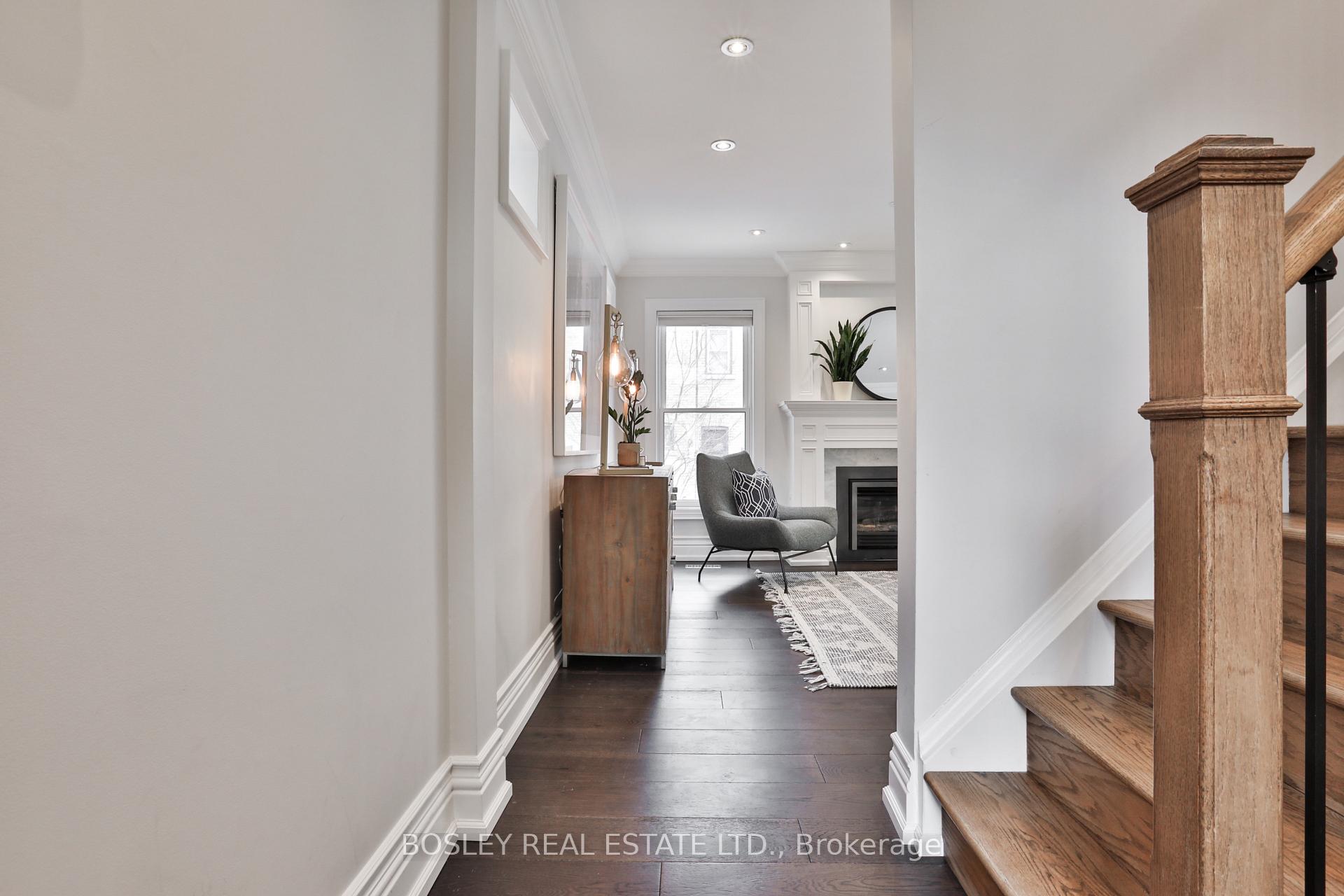 Photo 4 of 2 Fairfield Road, Toronto, Mount Pleasant East — HOMEH