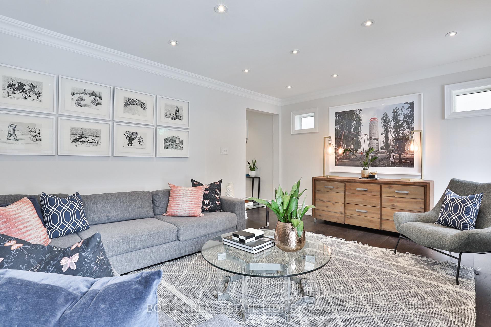 Photo 9 of 2 Fairfield Road, Toronto, Mount Pleasant East — HOMEH