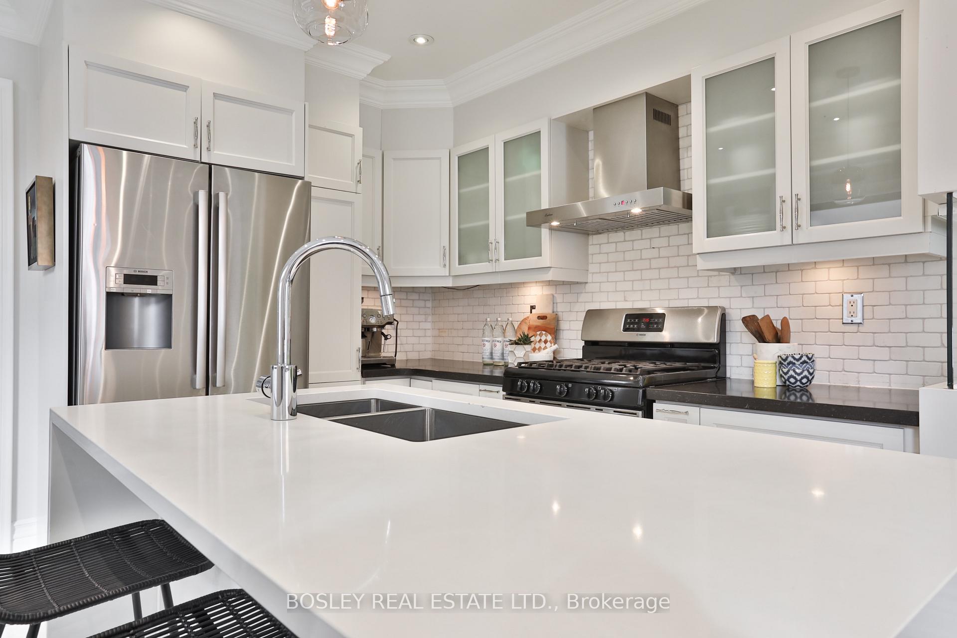 Photo 15 of 2 Fairfield Road, Toronto, Mount Pleasant East — HOMEH