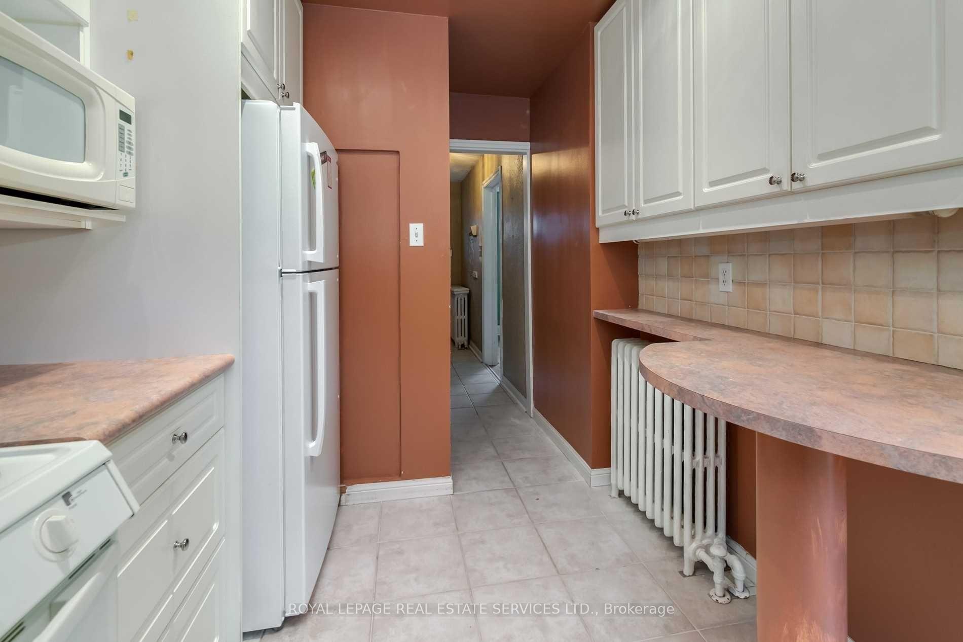 Photo 16 of 291 Sammon Avenue, Toronto, Danforth Village-East York — HOMEH