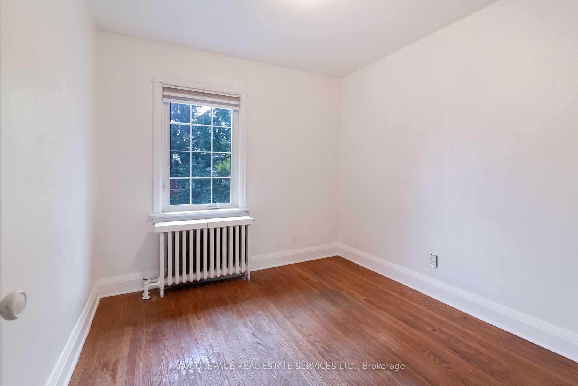 Photo 18 of 291 Sammon Avenue, Toronto, Danforth Village-East York — HOMEH