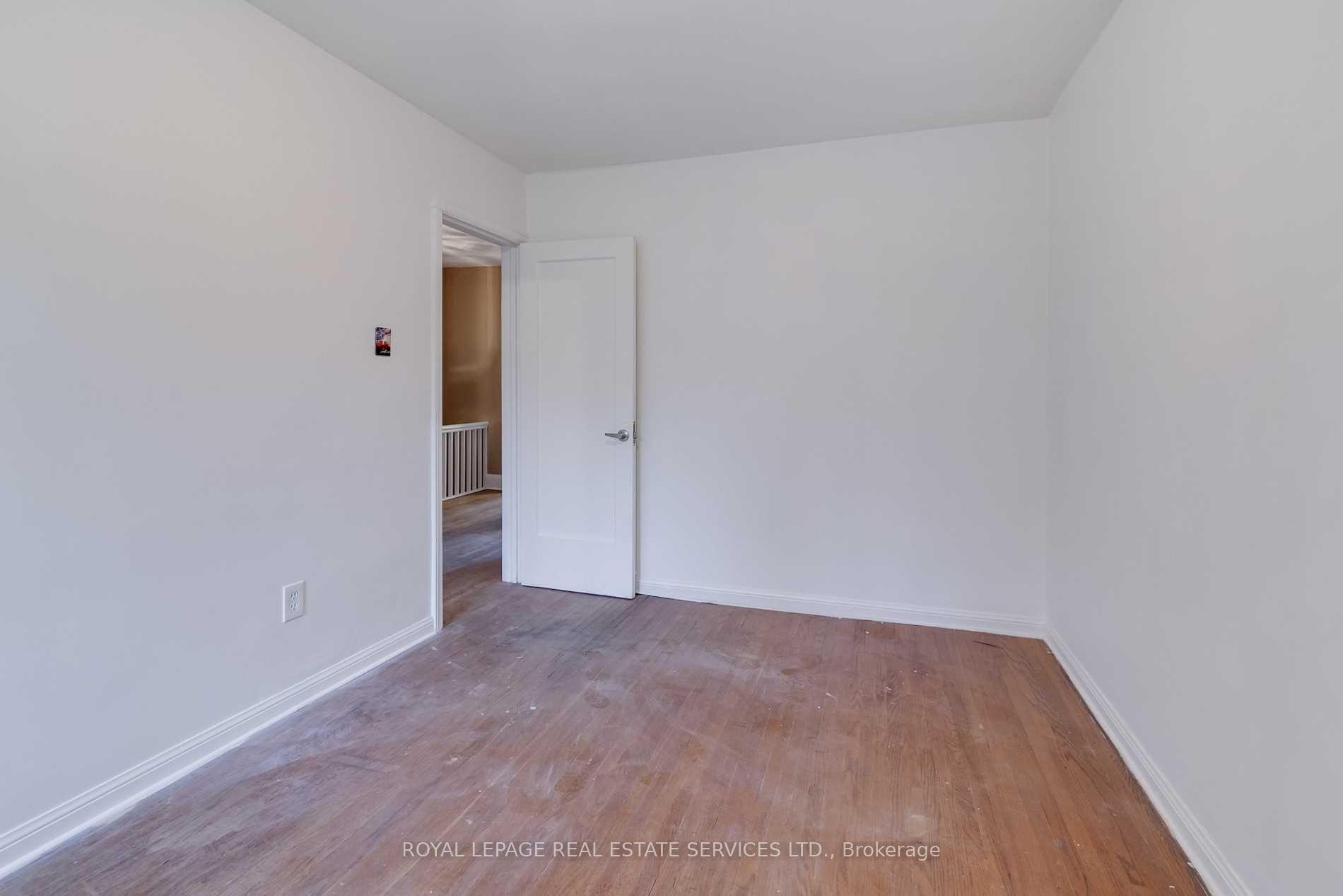 Photo 24 of 291 Sammon Avenue, Toronto, Danforth Village-East York — HOMEH