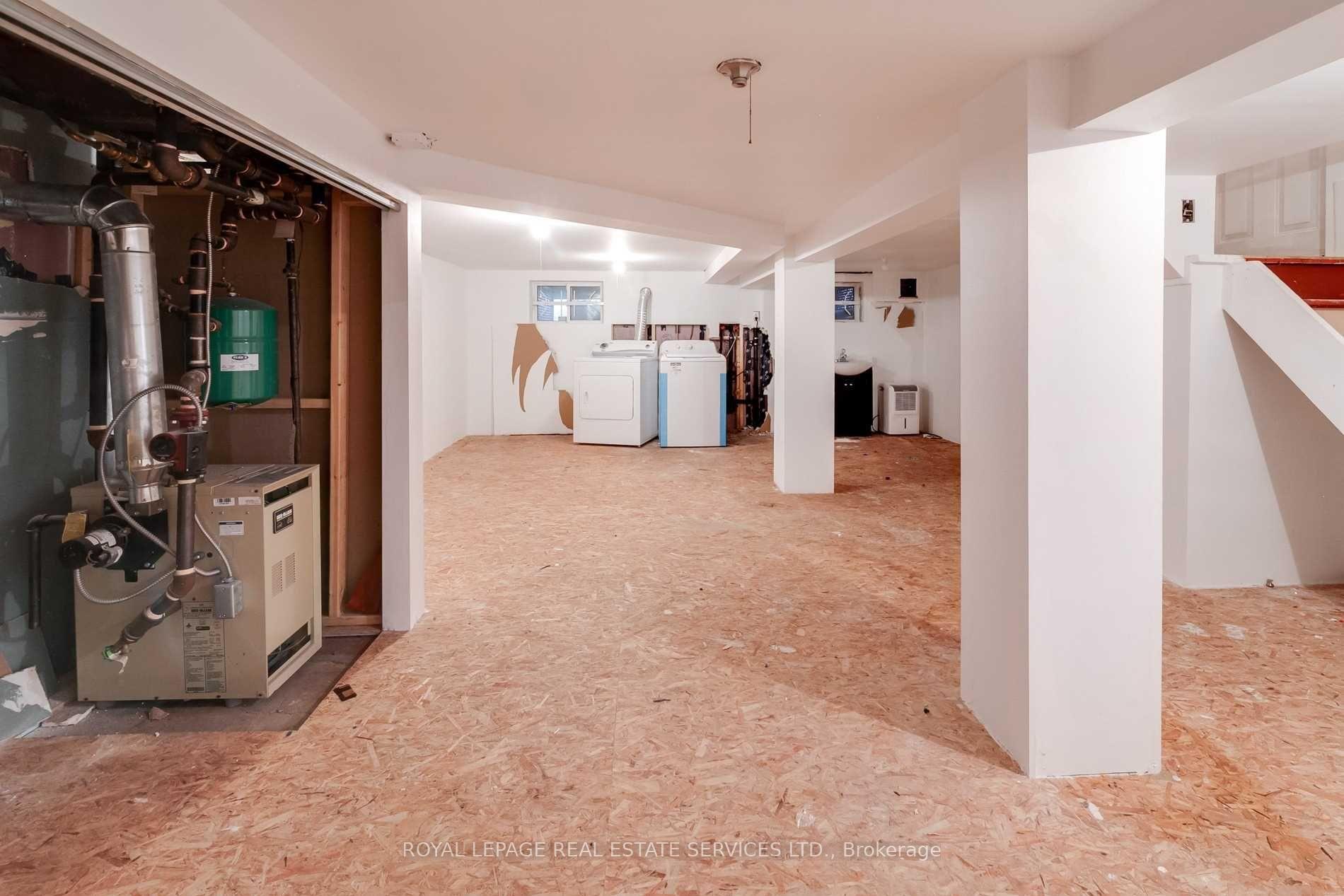 Photo 32 of 291 Sammon Avenue, Toronto, Danforth Village-East York — HOMEH