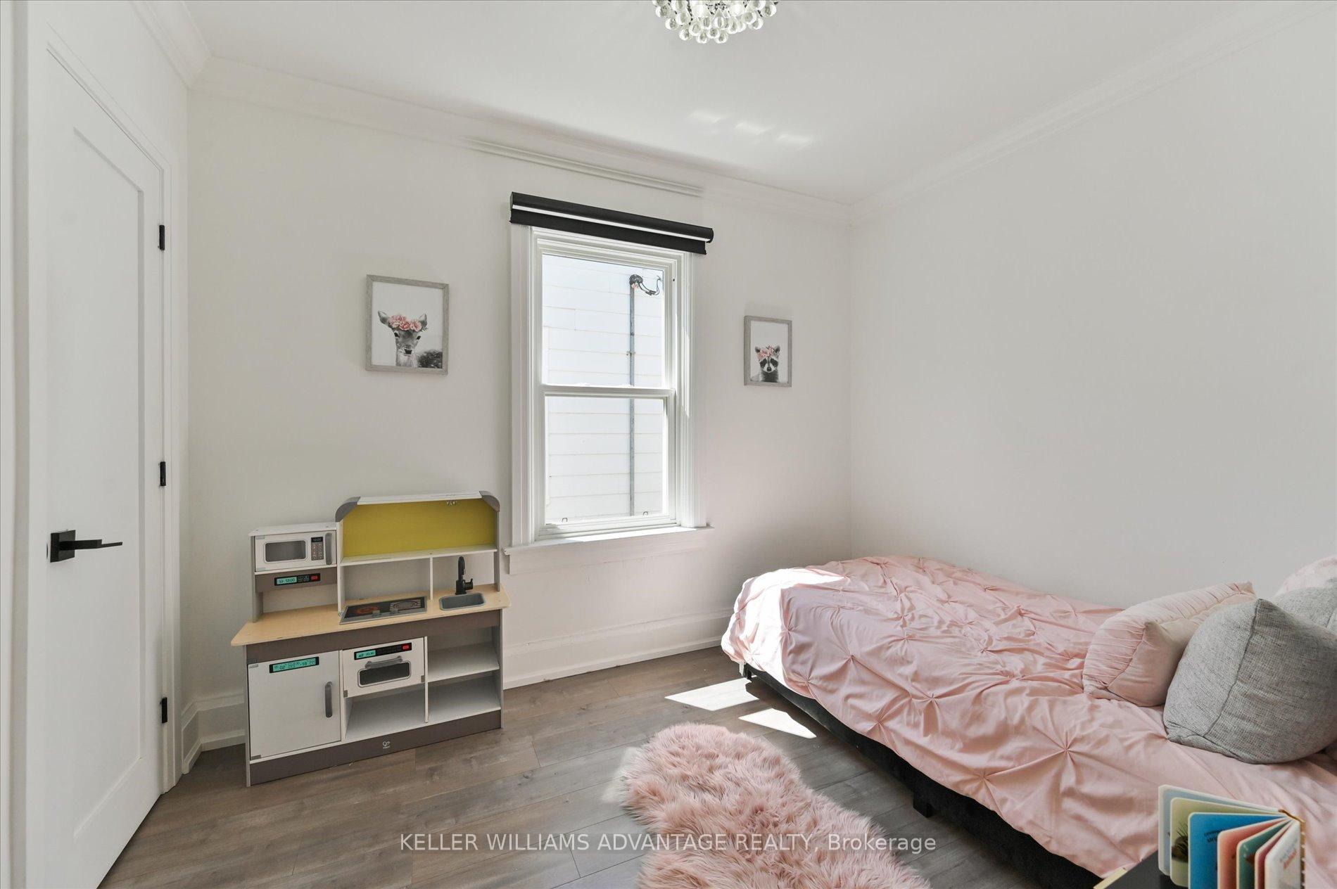 Photo 12 of 5 Kent Road, Toronto, Greenwood-Coxwell — HOMEH
