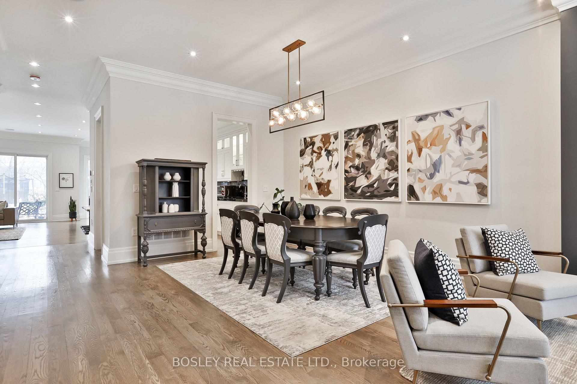 Photo 2 of 30 Parkhurst Boulevard, Toronto, Leaside — HOMEH
