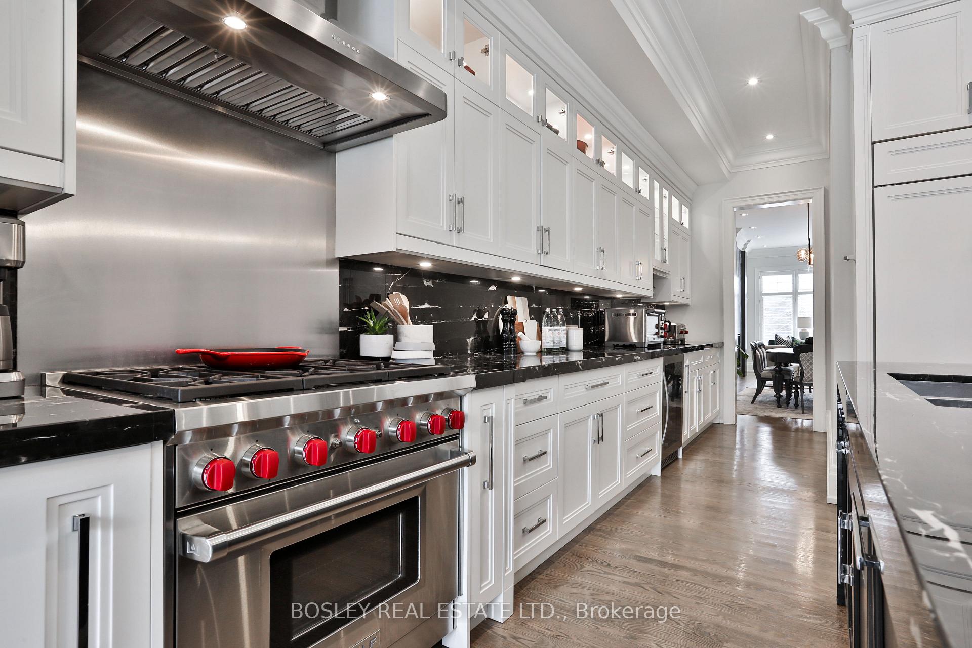 Photo 10 of 30 Parkhurst Boulevard, Toronto, Leaside — HOMEH