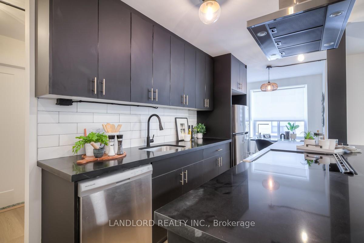 Photo 10 of Unit 103, 420 Eglinton Avenue E, Toronto, Mount Pleasant East — HOMEH